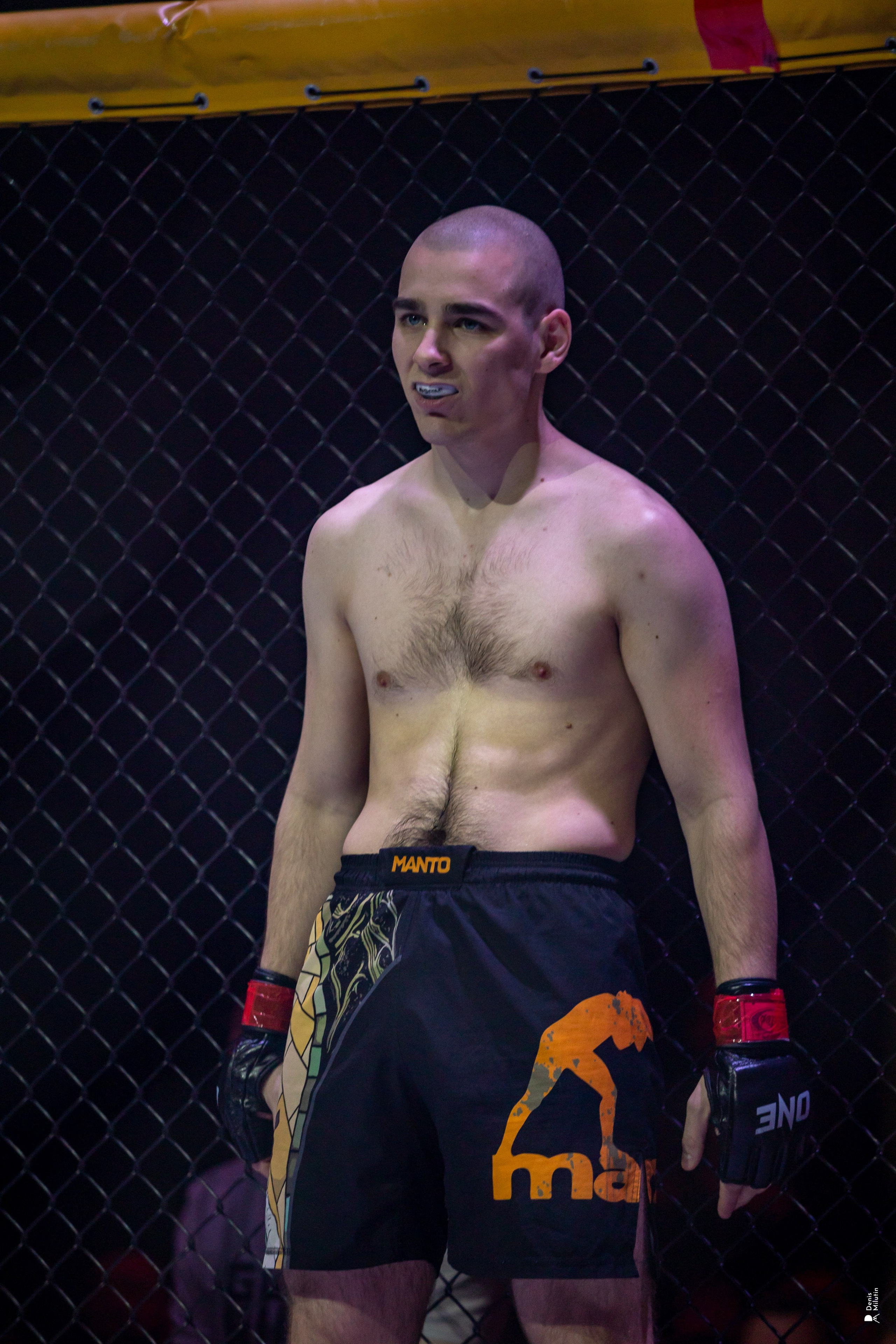 Бои в клетке «Северный Воин». Портретный фотограф Денис Милютин