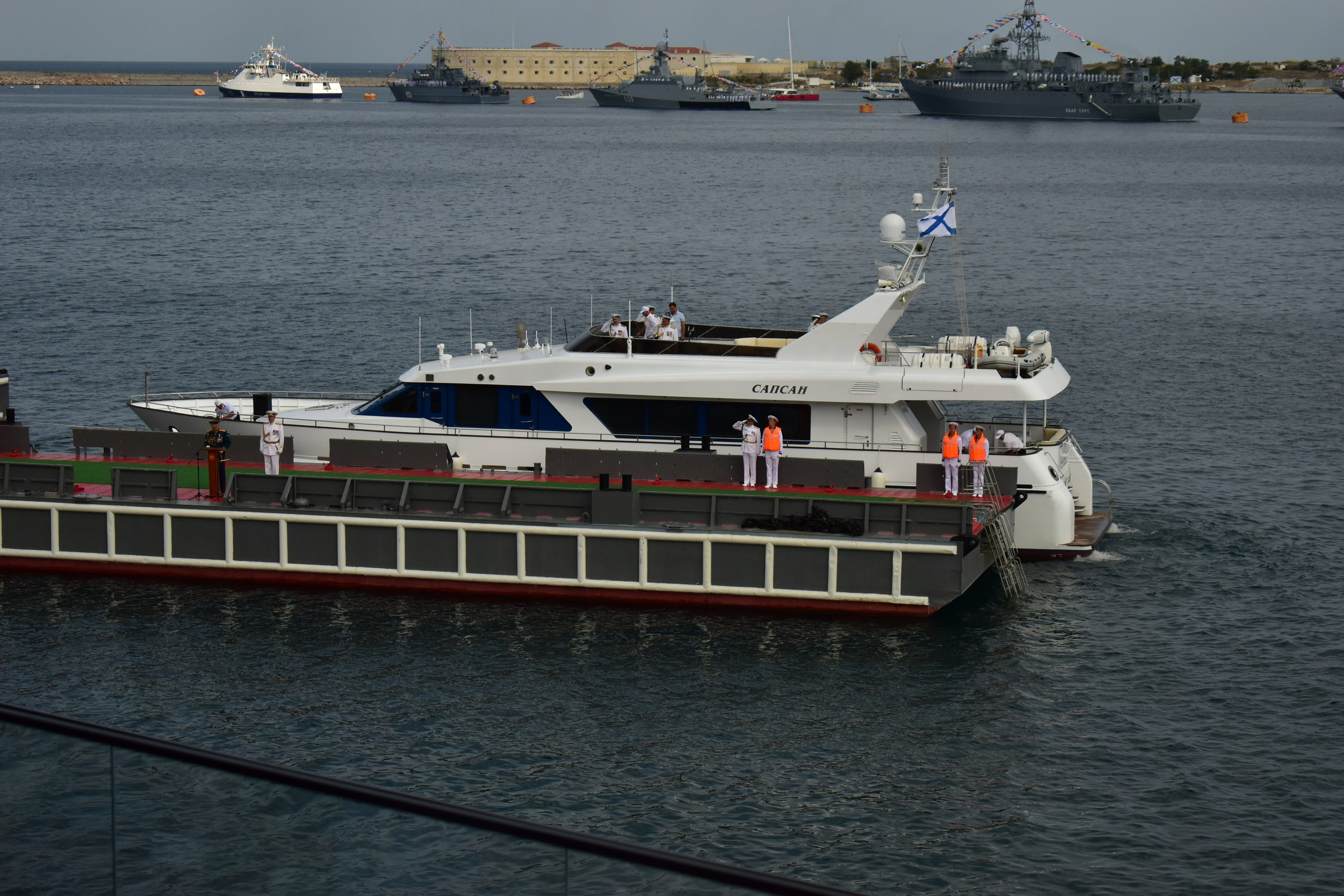 Парад ВМФ. Фотограф-ретушер в Крыму Юля Лобурец