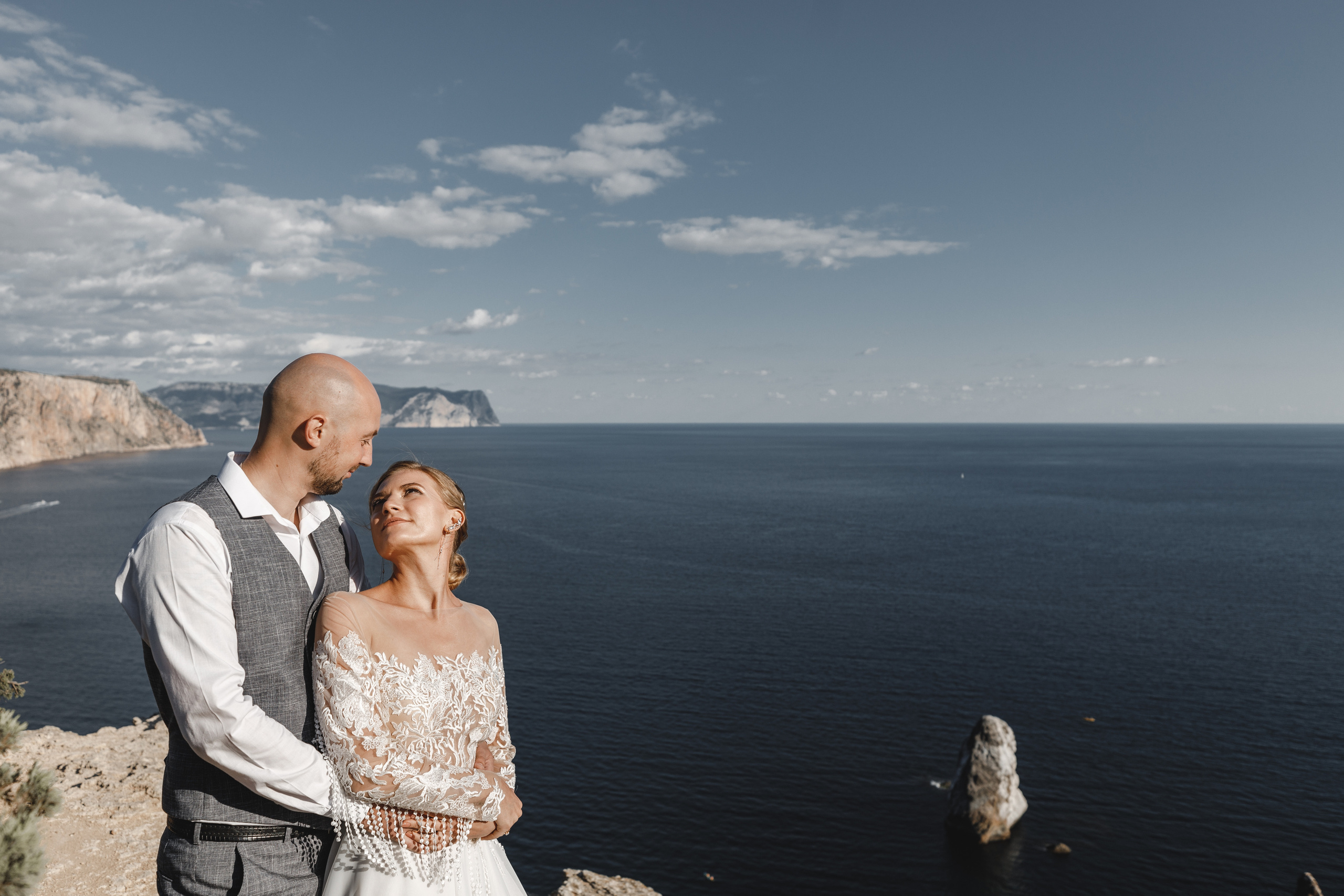 Ира и Максим фотосессия на Фиоленте и в Балаклаве. Свадебный фотограф в Крыму и Севастополе — Белов Виталий