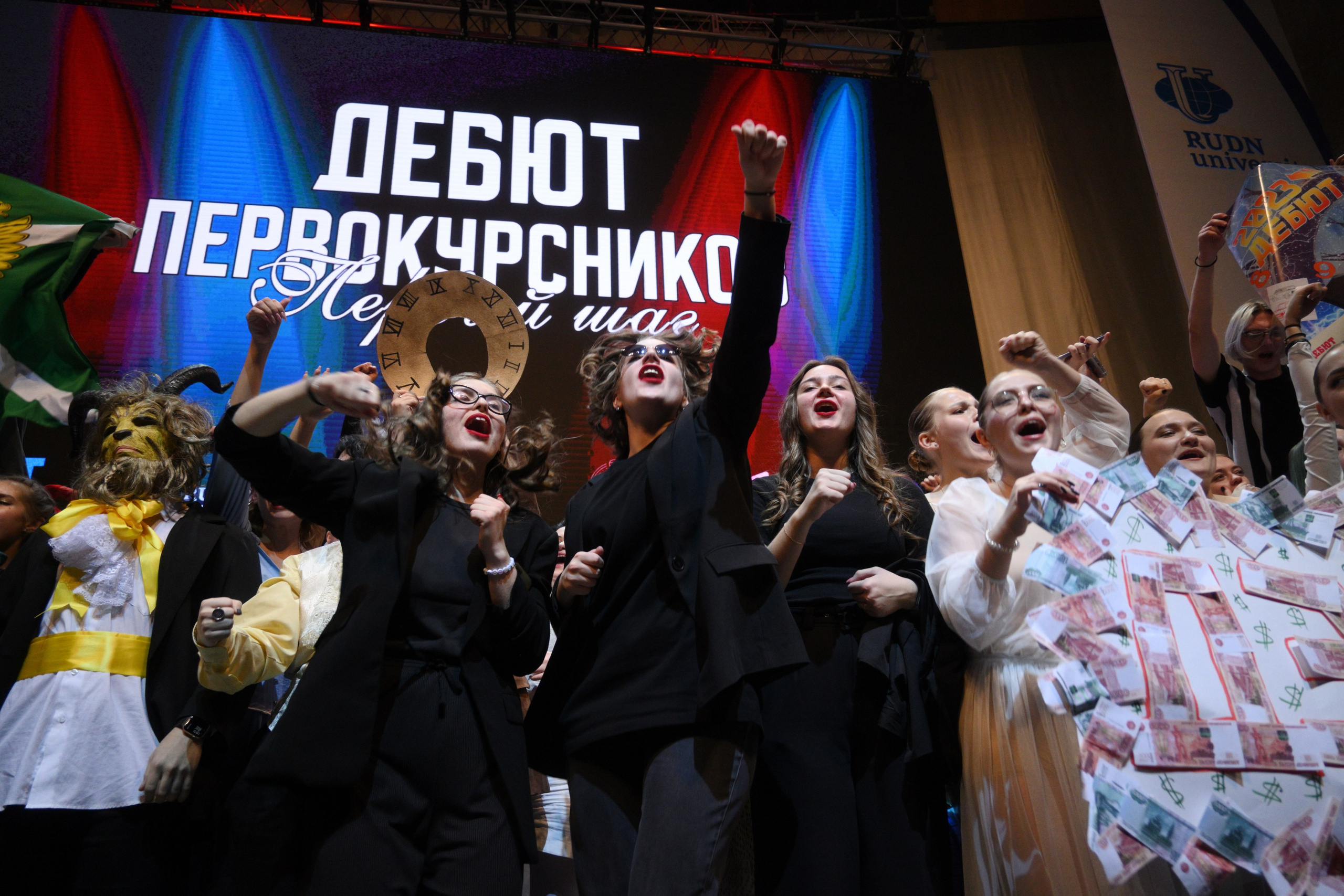 Дебют первокурсников в РУДН