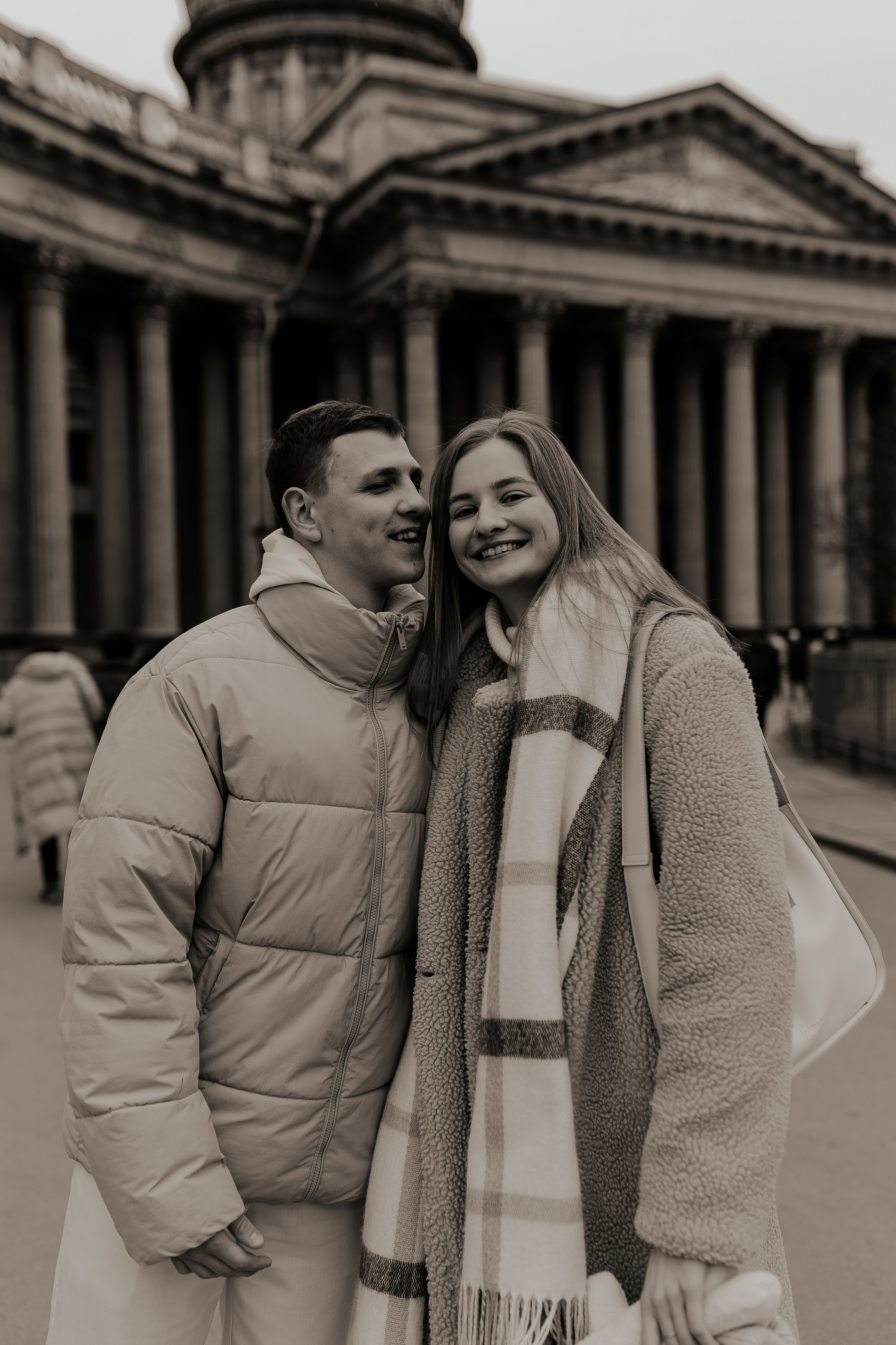 Лавстори у Казанского собора. Фотограф в Санкт-Петербурге Лиза Семченкова