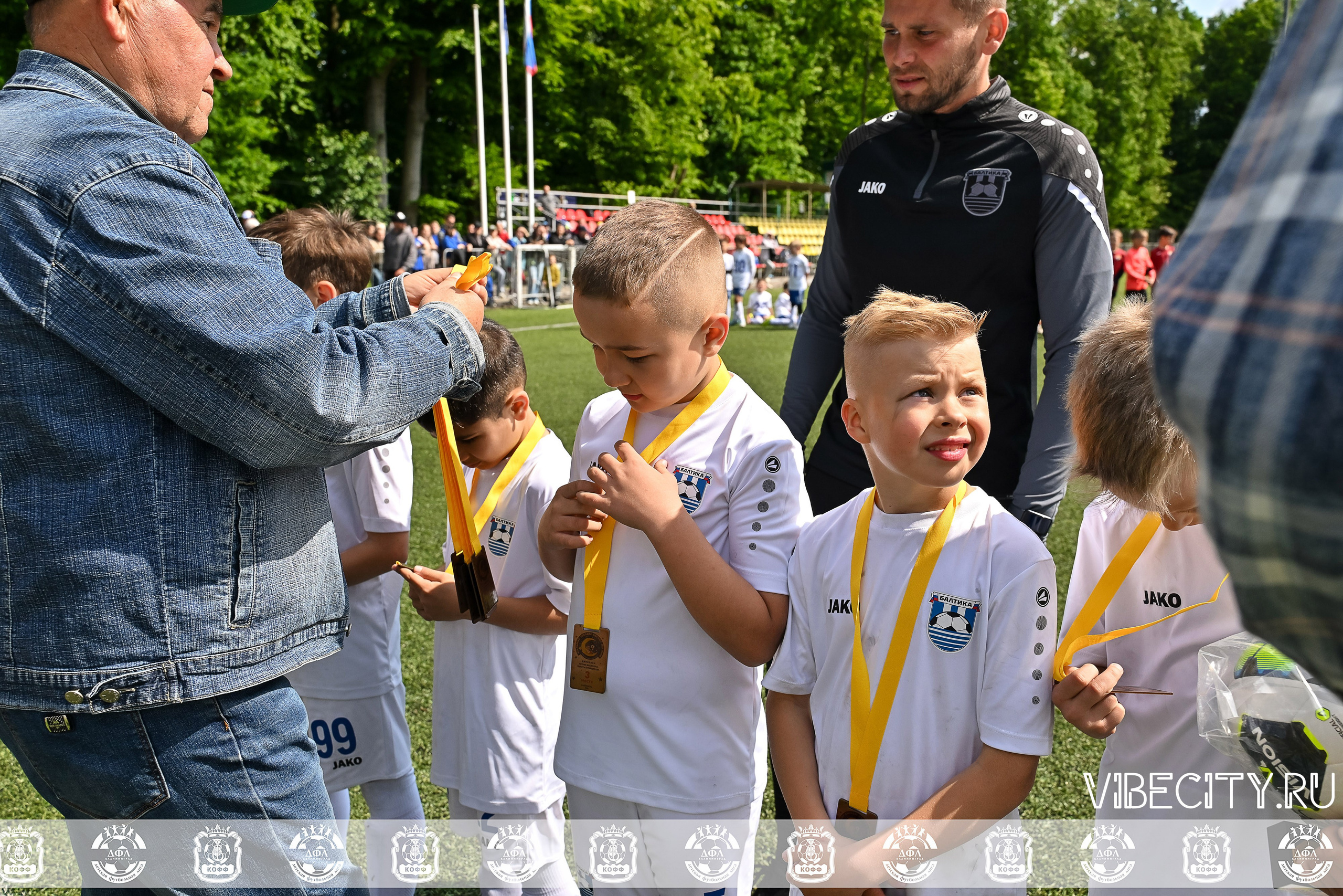 Большие Звезды светят Малым. VIBECITY.RU Вайб Сити Ру Фоторепортажи Фотоотчеты Калининград