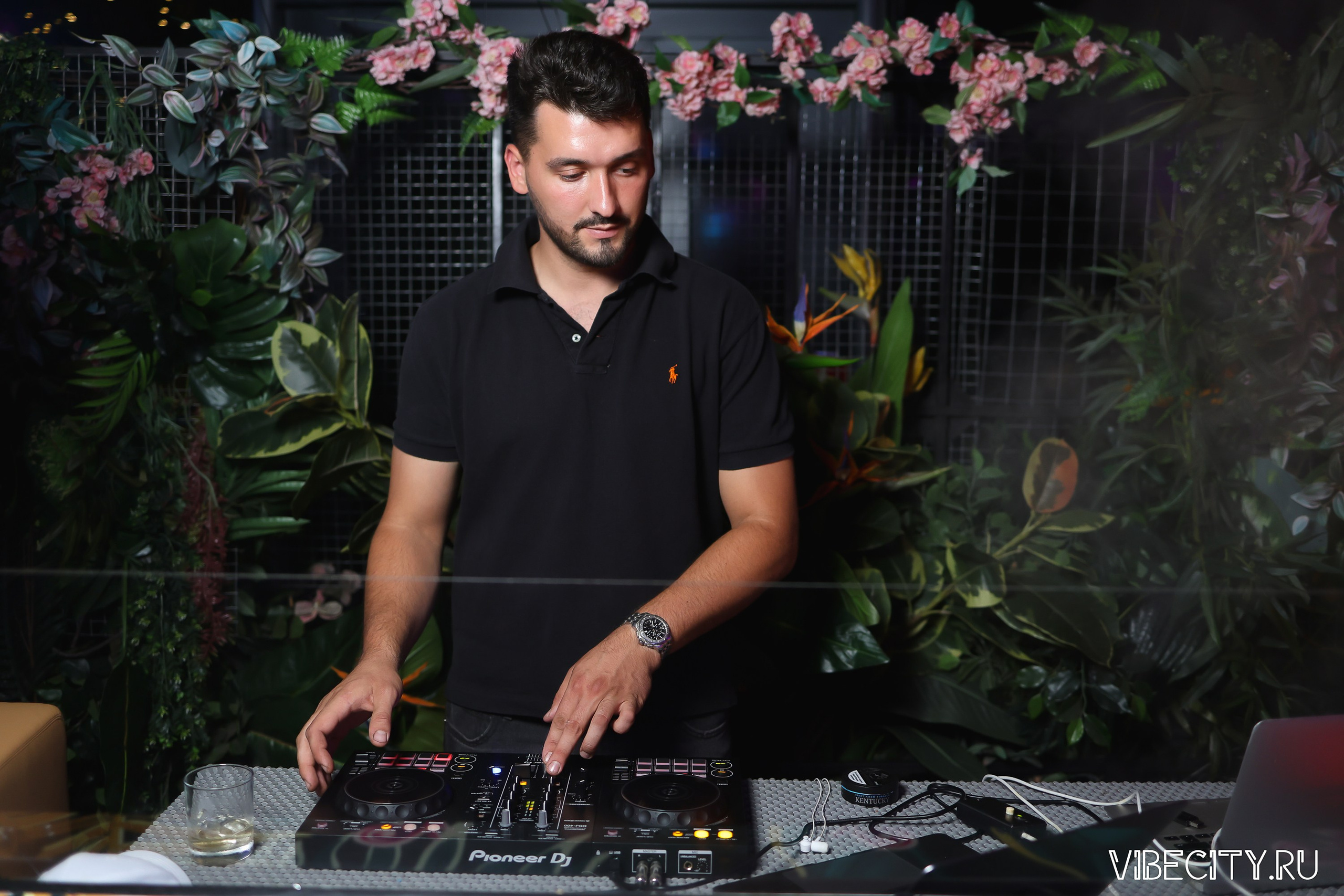 DOUBLE U. VIBECITY.RU Вайб Сити Ру Фоторепортажи Фотоотчеты Калининград