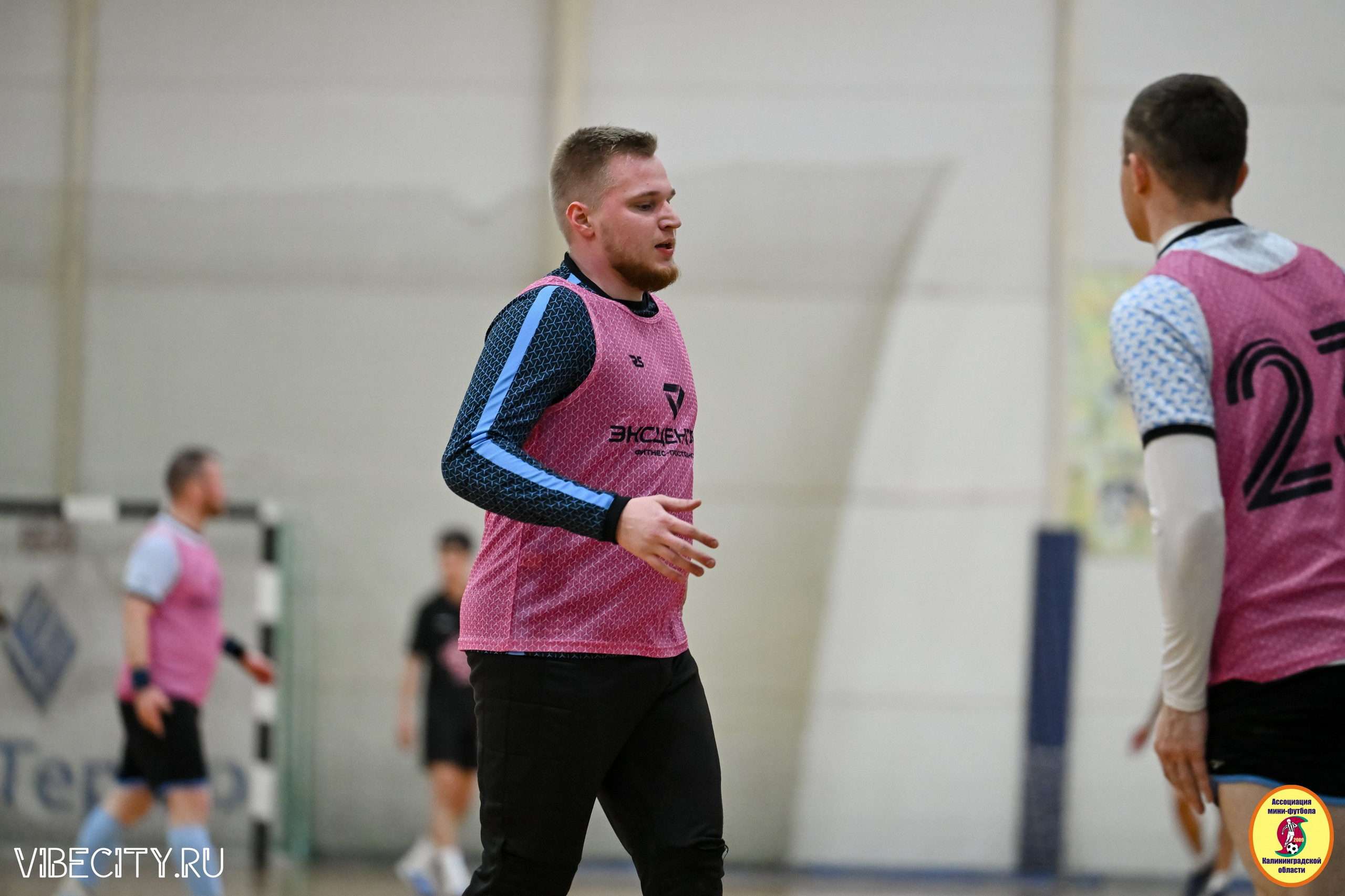 8 тур Корпоративной Бизнес-Лиги по футзалу. VIBECITY.RU Вайб Сити Ру Фоторепортажи Фотоотчеты Калининград