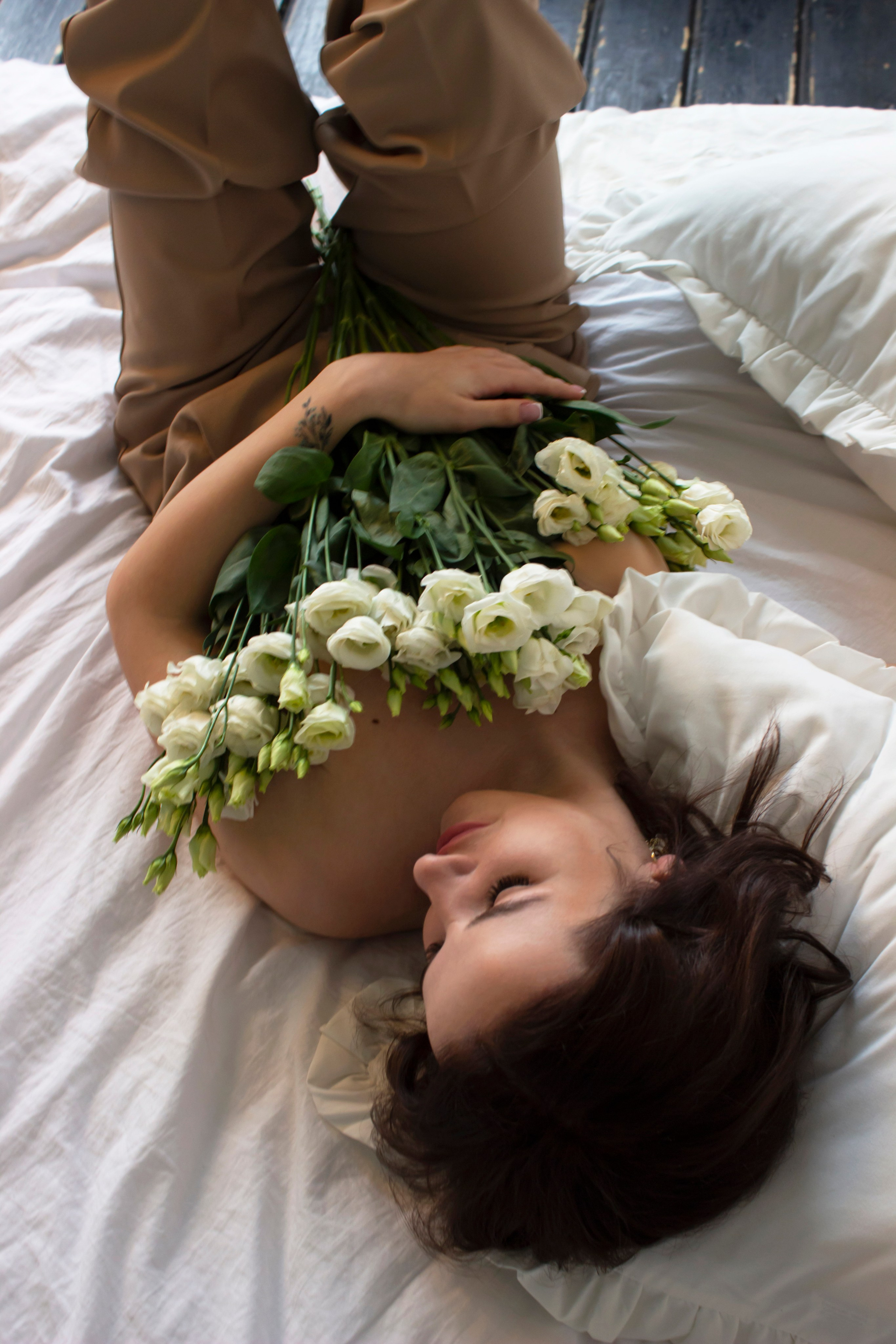 Мария с розами. Фотограф Алексеева Арина