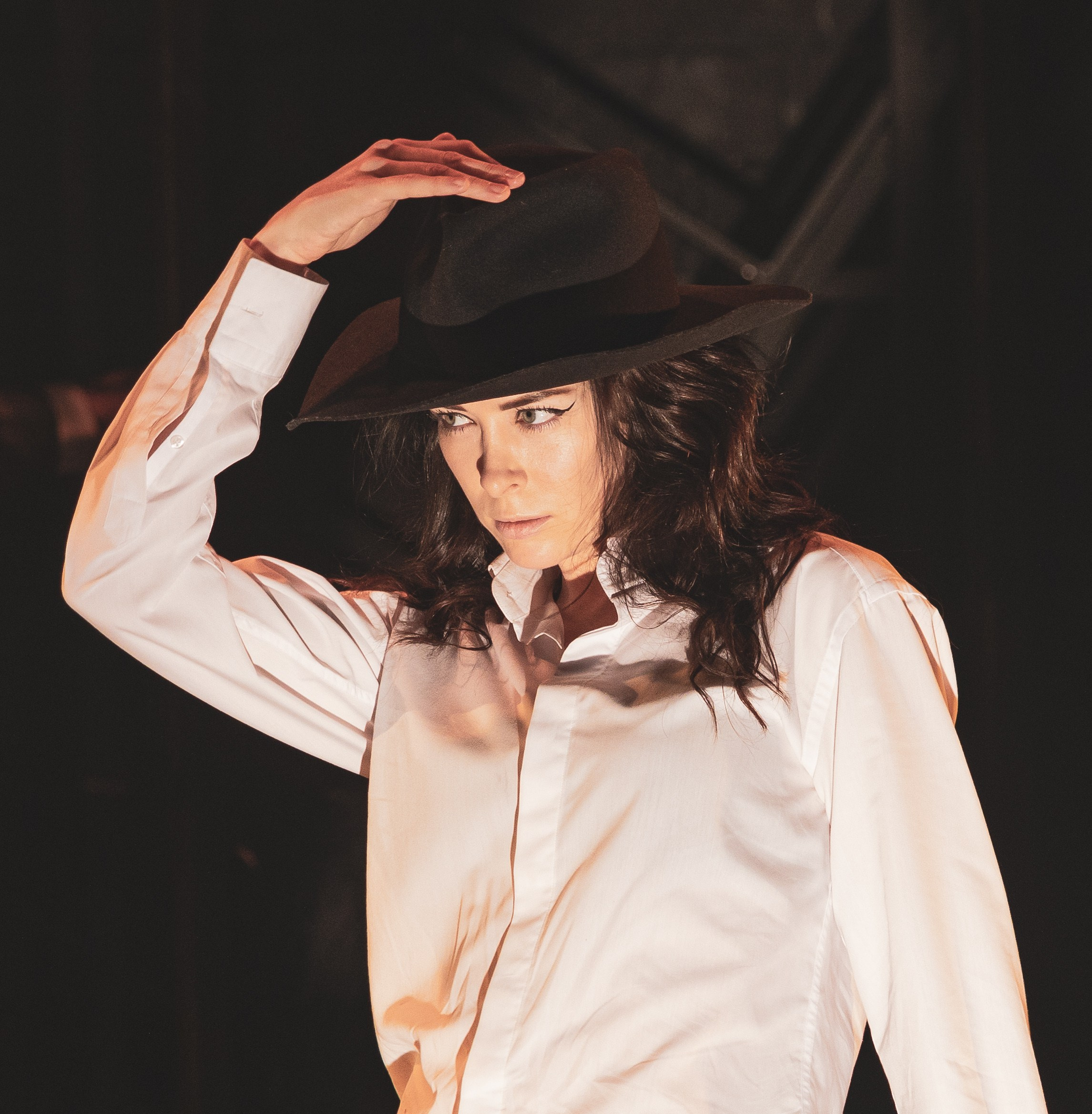 Онегин_Чехов Центр. Фотограф. г. Южно-Сахалинск. Олег Толстов