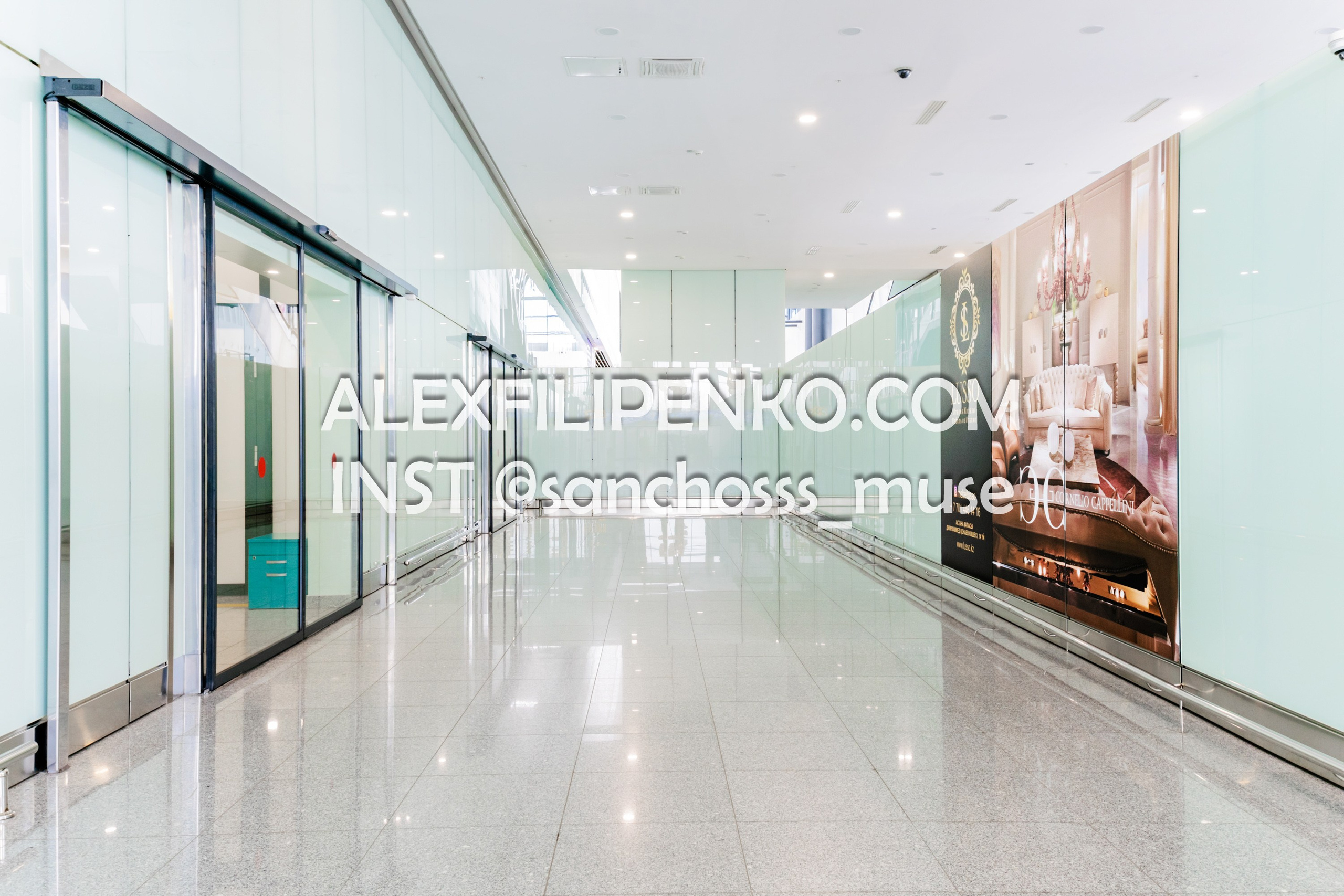 Фотосъемка для рекламного оператора MYD Production в Аэропорту Астаны. Фотограф интерьера недвижимости и архитектуры в Астане