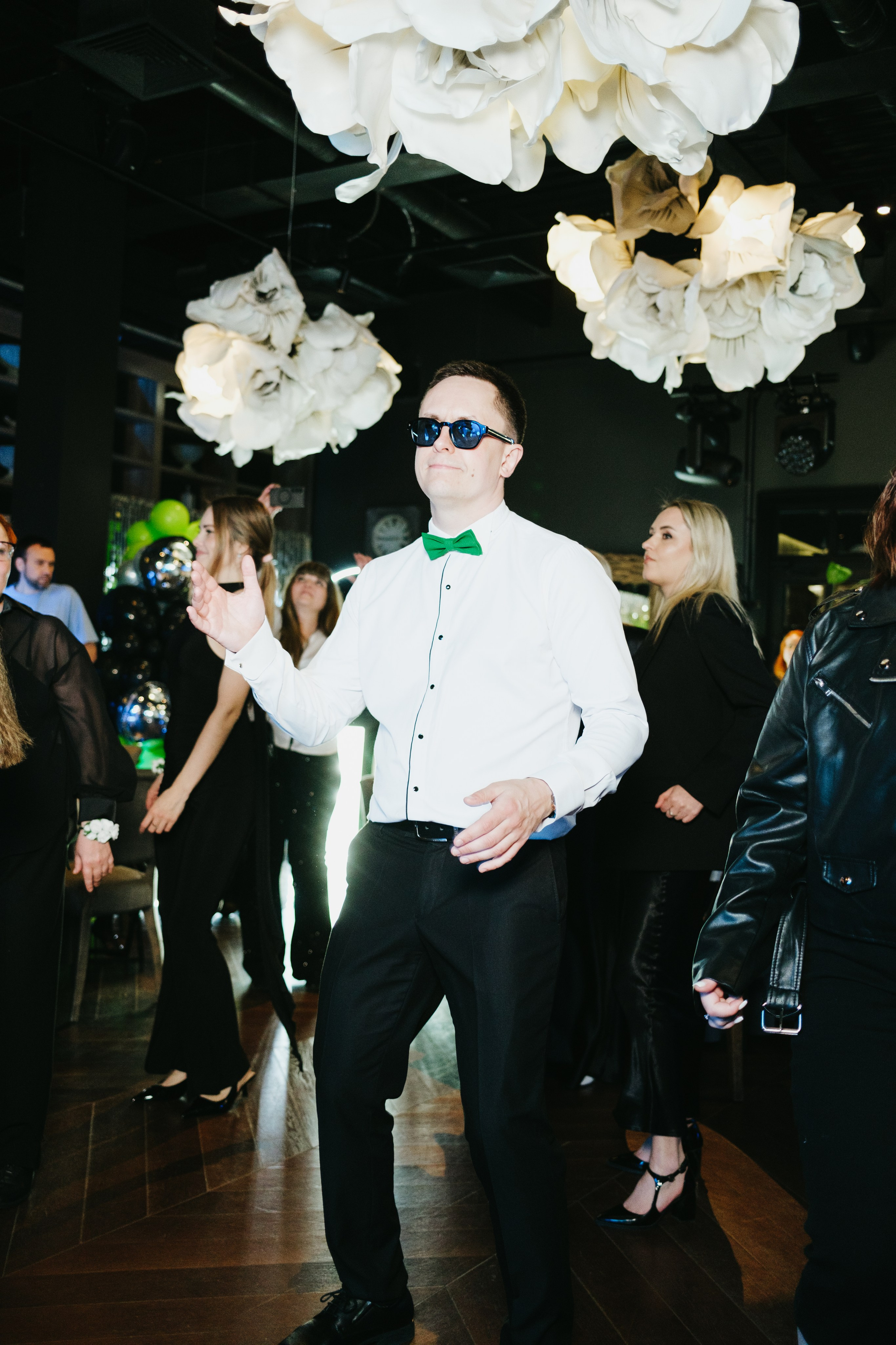 Корпоратив в Сириусу (Адлер) 10 лет компании. Свадебный фотограф Денис Ожигин в Краснодаре и крае. Эмоциональная и стильная съемка вашего дня