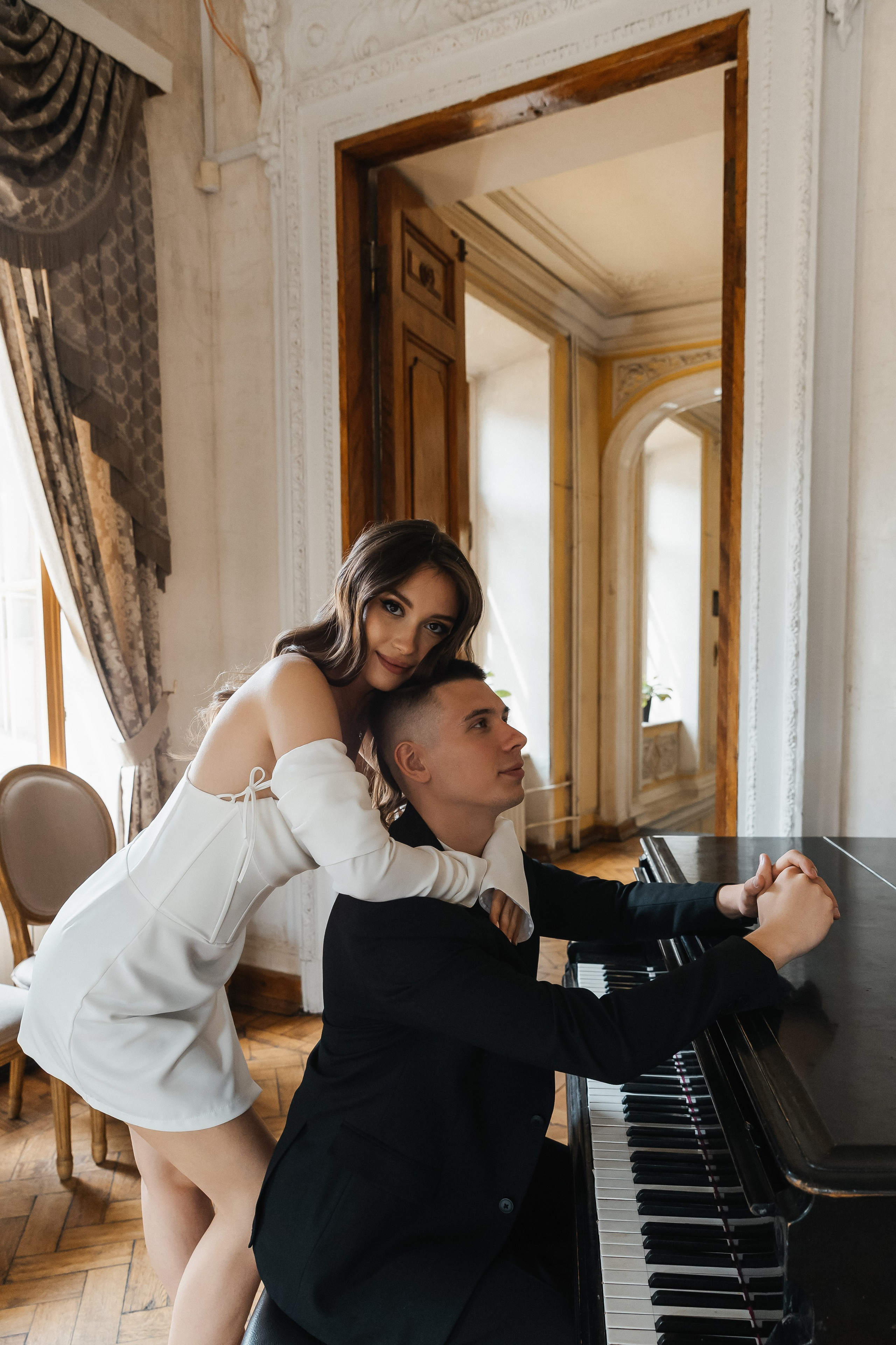 Свадебная фотосессия в Библиотеке-читальне им. А. С. Пушкина. Фотограф и видеограф Анна Домашенко