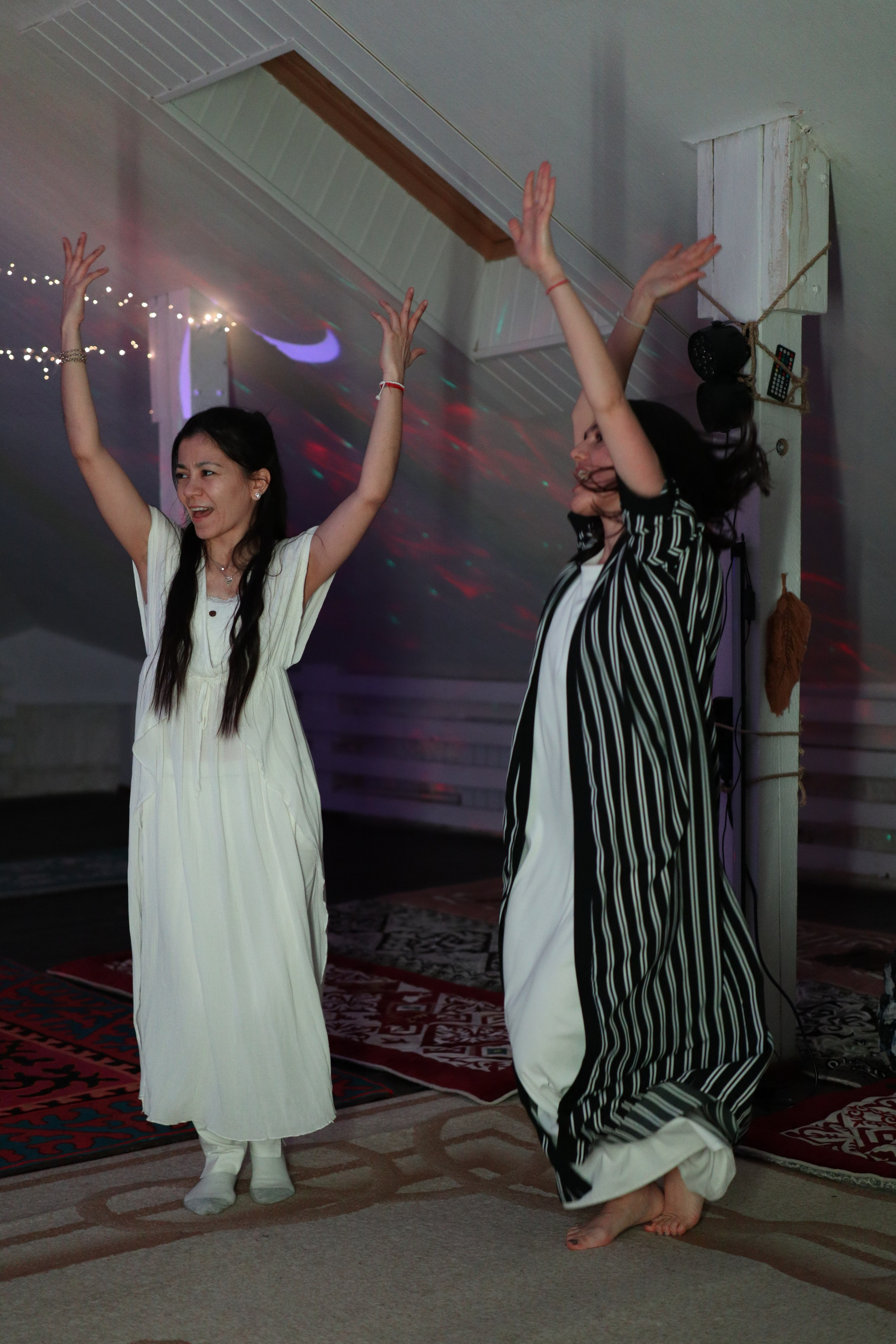 Bhakti Mantra. Photo Ninja