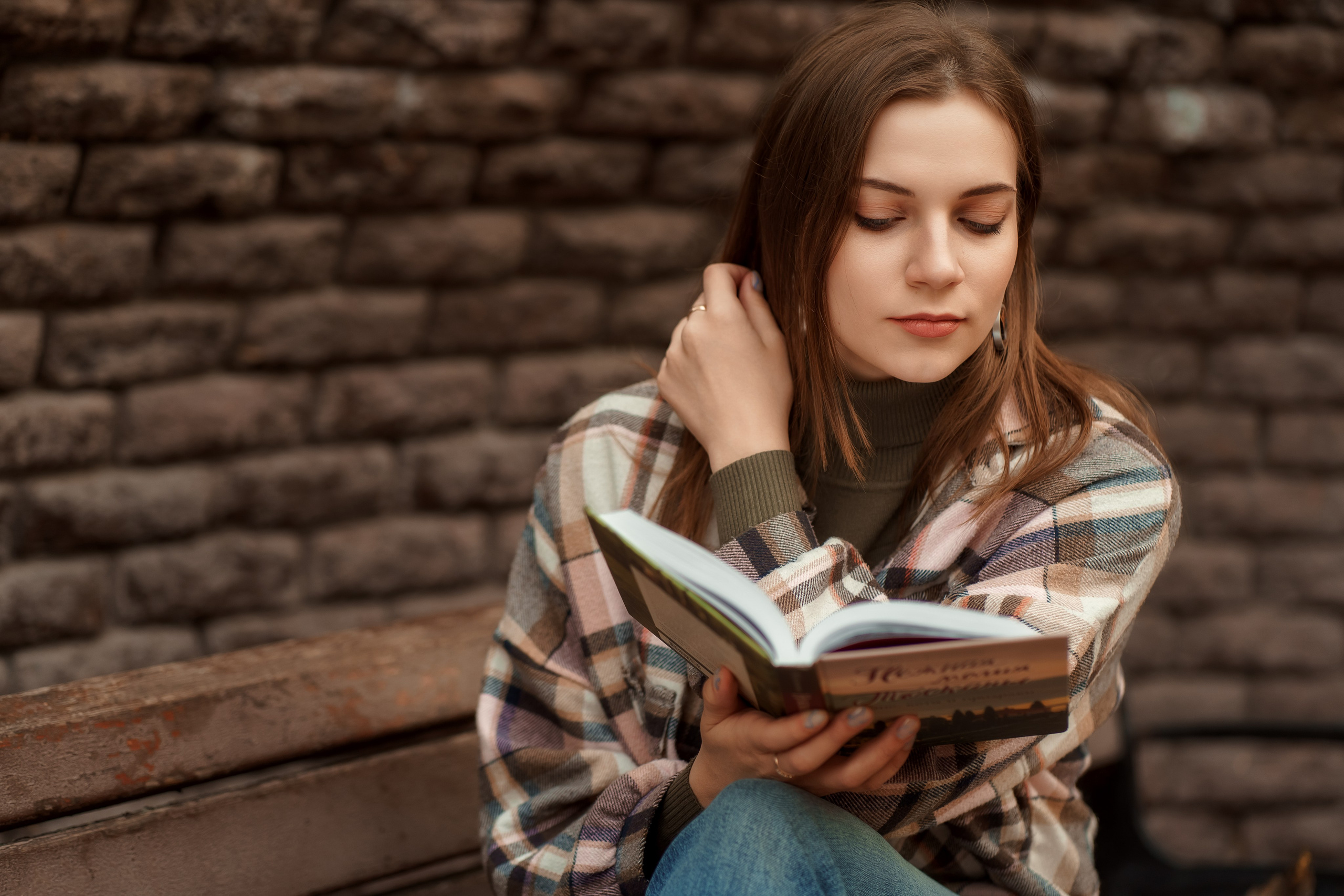 Женский портрет на природе