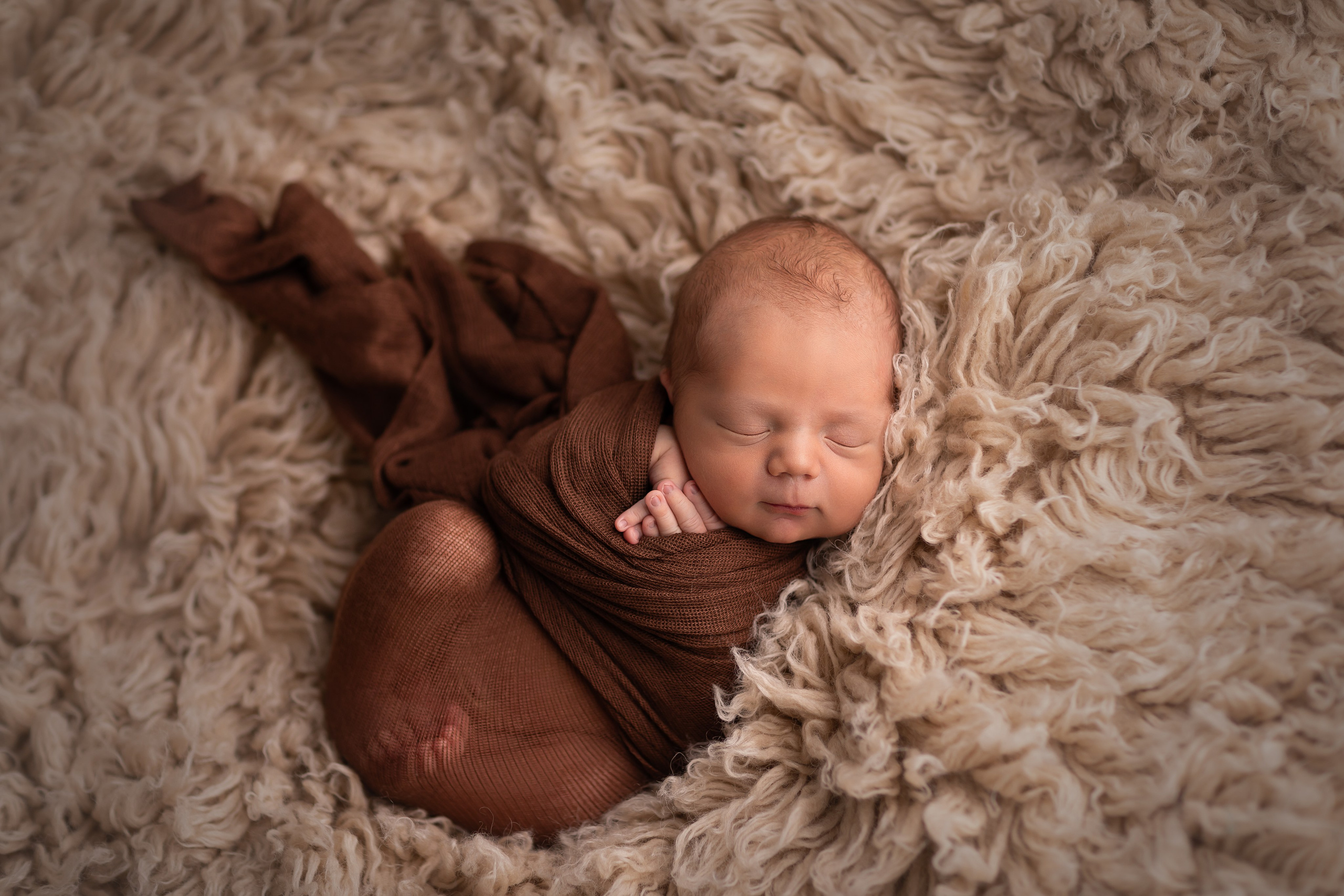 PH @anna_molodykh_newborn.almaty. Retoucher Aleksmokh