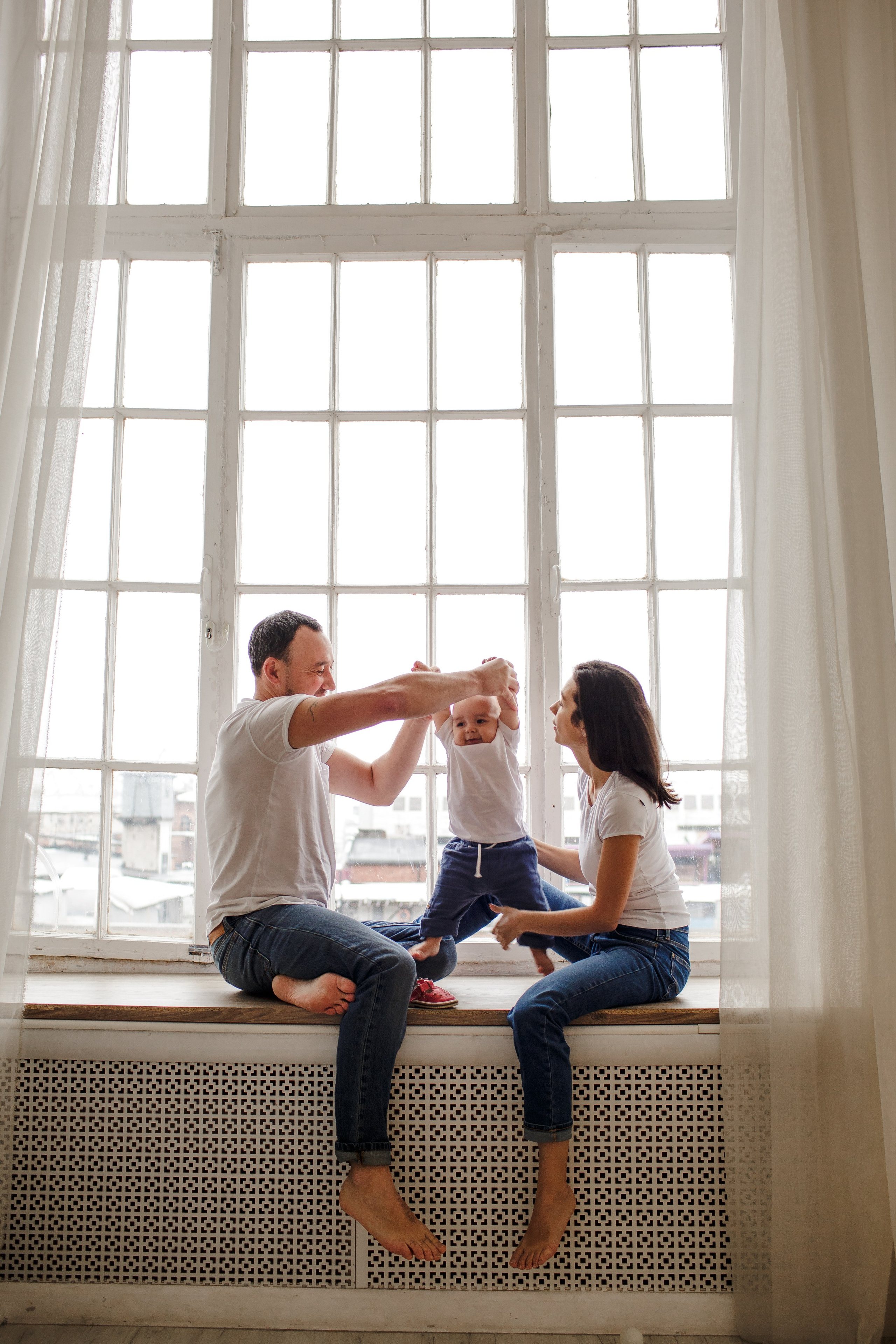 Семейная фотосессия в студии. Свадебный фотограф Кирилл Белый