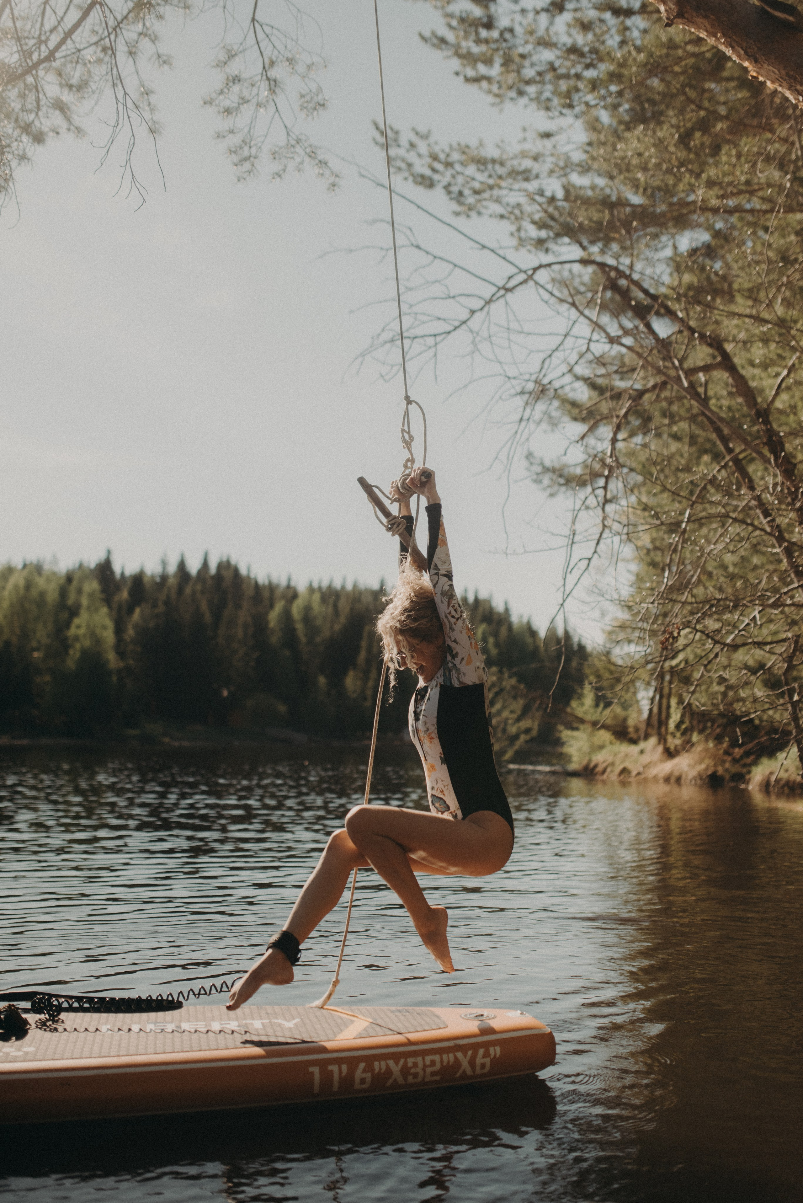 Шалаш среди леса. Главная