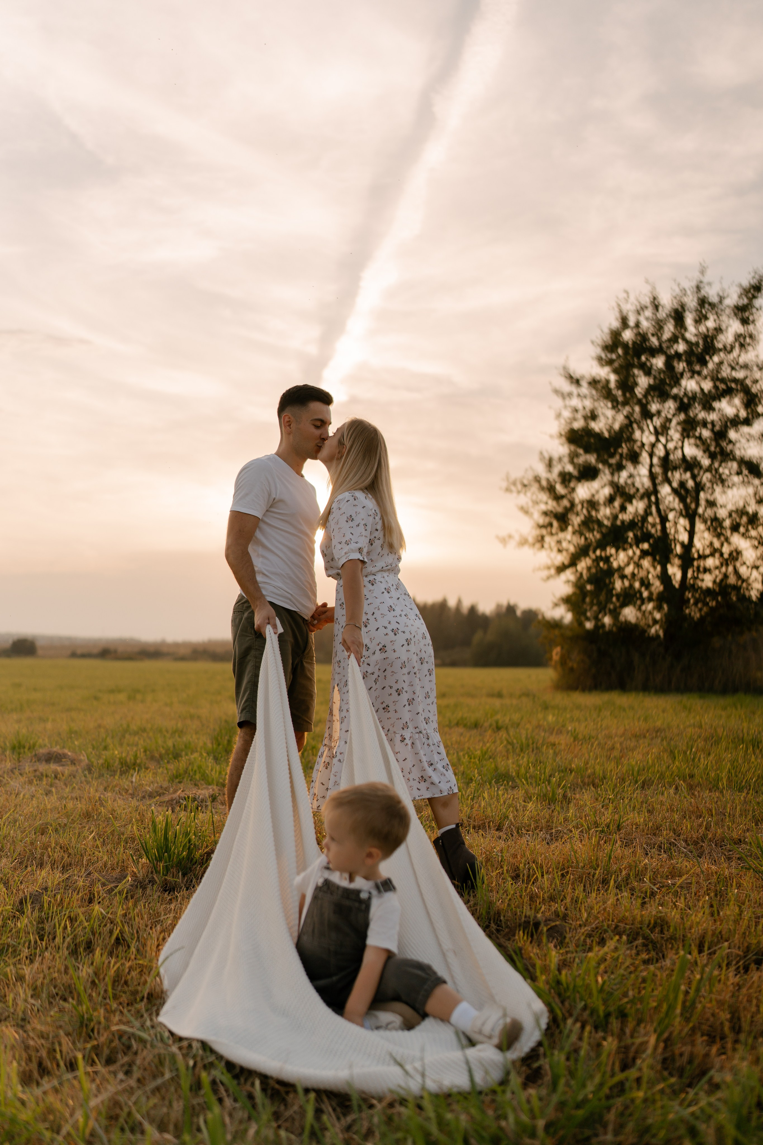 Рома, Даша, Паша. Свадебный и семейный фотограф в Москве и Красногорске — живые кадры | Анастасия Тихонова