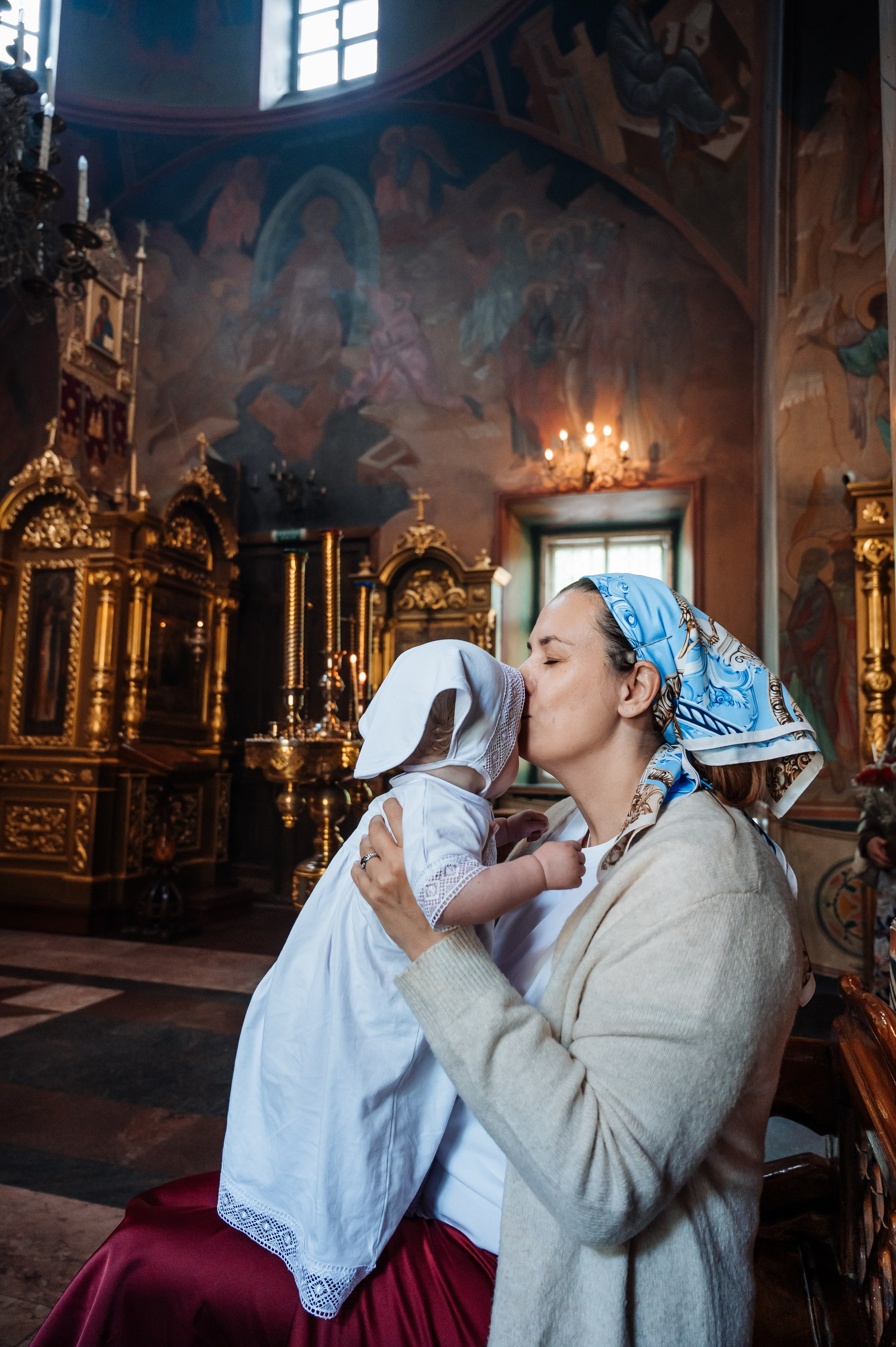 Фотосъёмка крещения. Анастасия Петрович фотограф, фотокорреспондент в Москве и Санкт-Петербурге. Фотосъёмка репортажа, мероприятия, корпоративная съёмка, контент