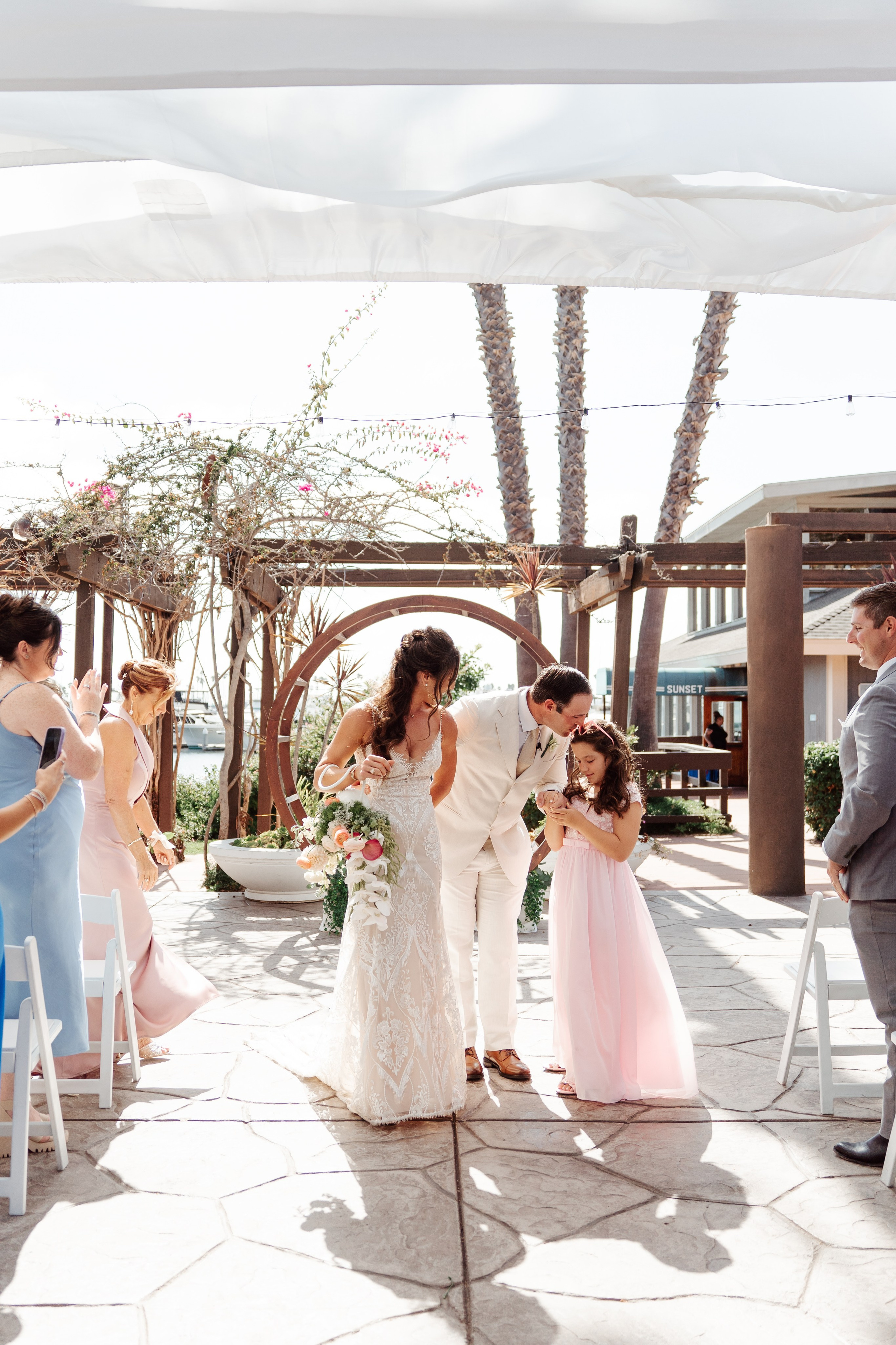 2025-08-16_BryanAmber. Ретушер Зенькевич Света