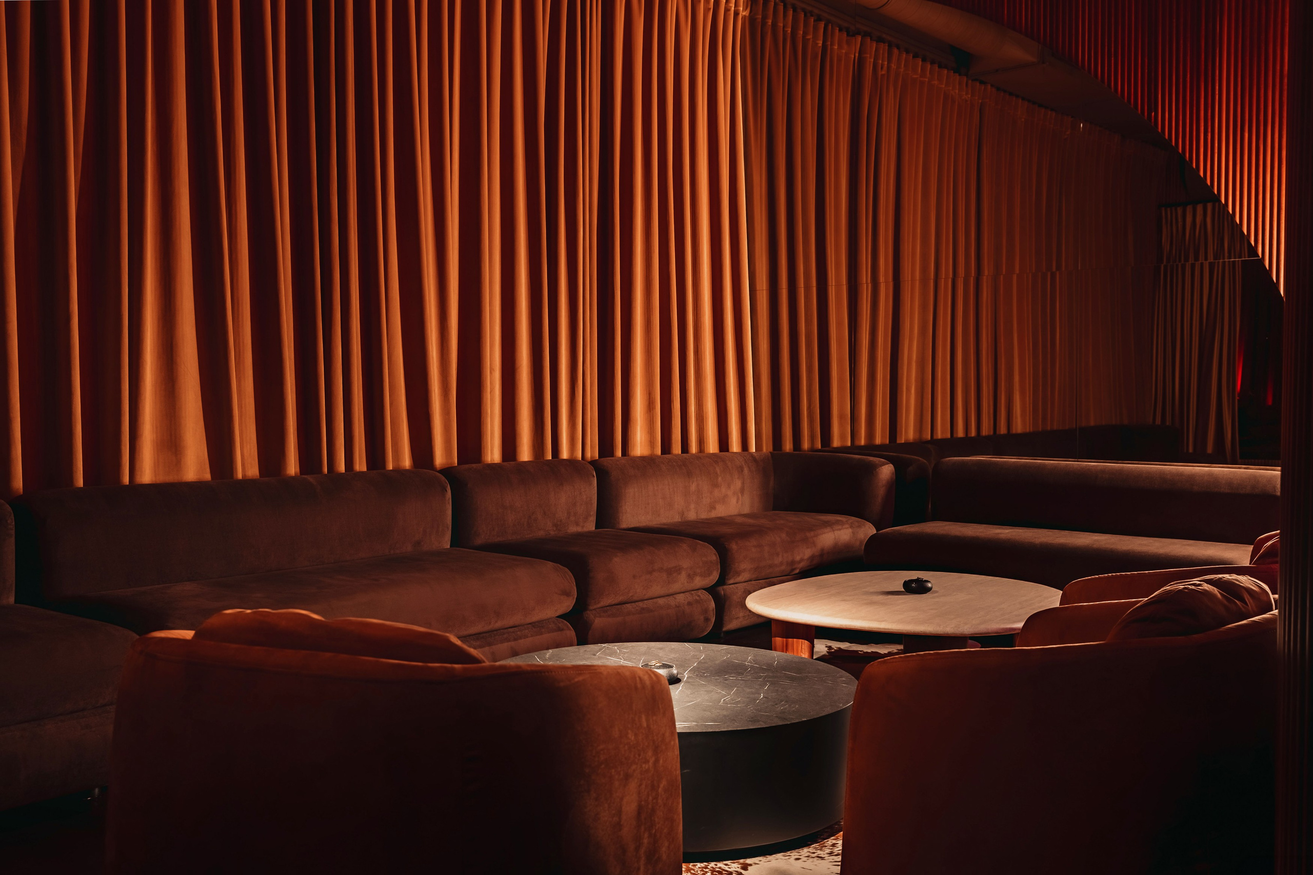 (S)AINT. Репортажный фотограф в Санкт-Петербурге Жолудев Владислав