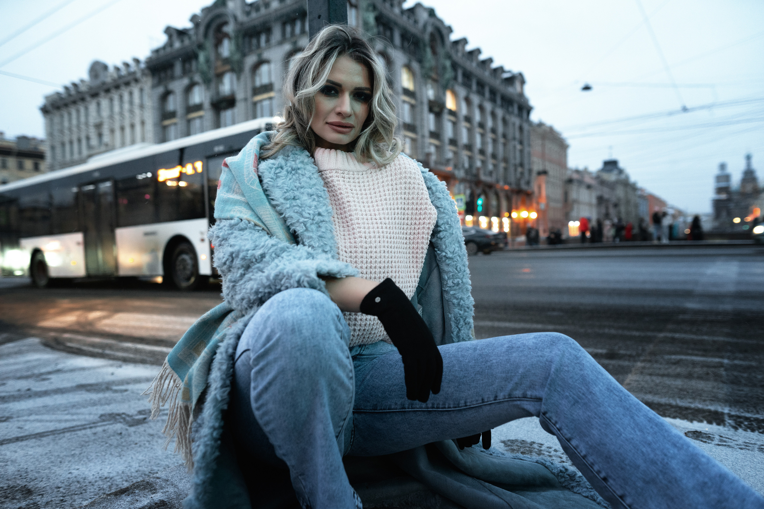 Фотосессия девушки в Санкт-Петербурге на Невском проспекте