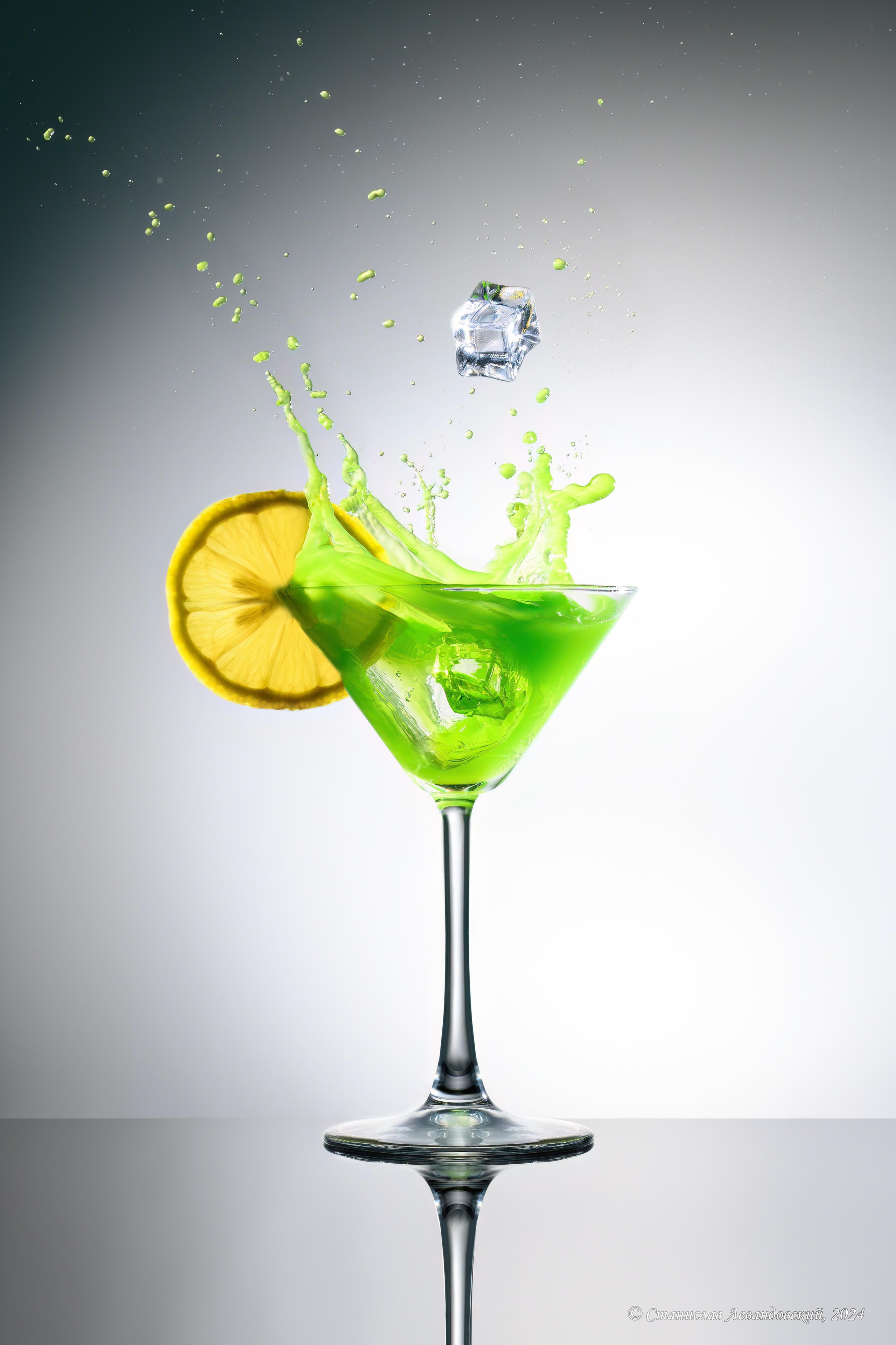 Предметы с глянцевой поверхностью. Предметный фотограф в Москве Станислав Левандовский