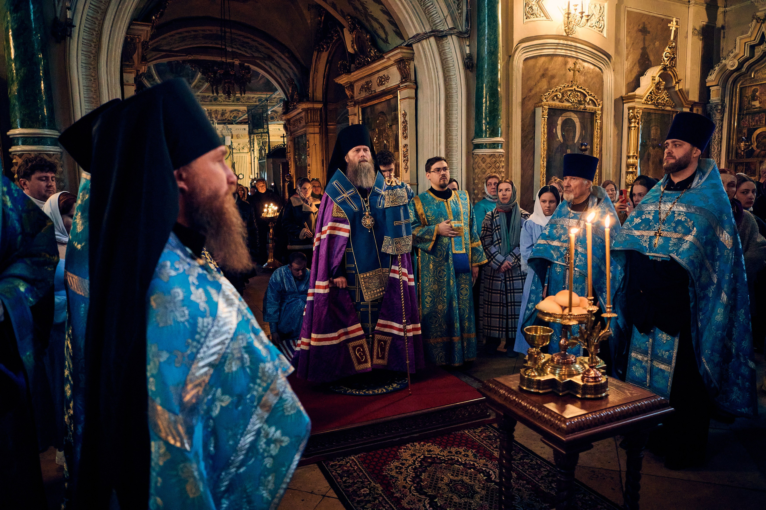 Всенощная на БЛАГОВЕЩЕНИЕ ПРЕСВЯТОЙ БОГОРОДИЦЫ. DMITRY MOISEENKO — фотограф, художник, топ-стилист