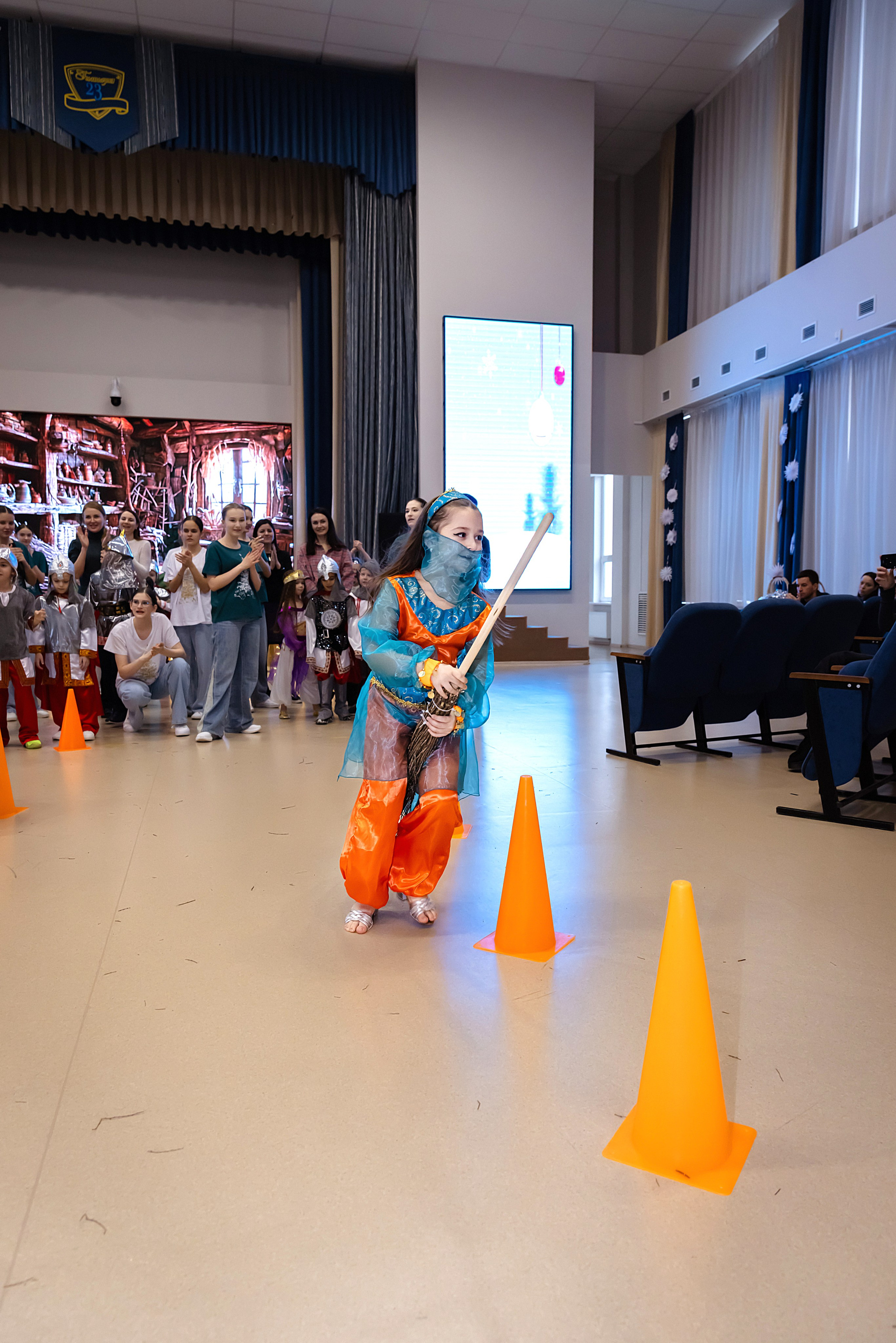 Новогодний праздник 1 В класс! Гимназия № 23. Фотограф и Видеограф в Краснодаре Юлия Солодченко