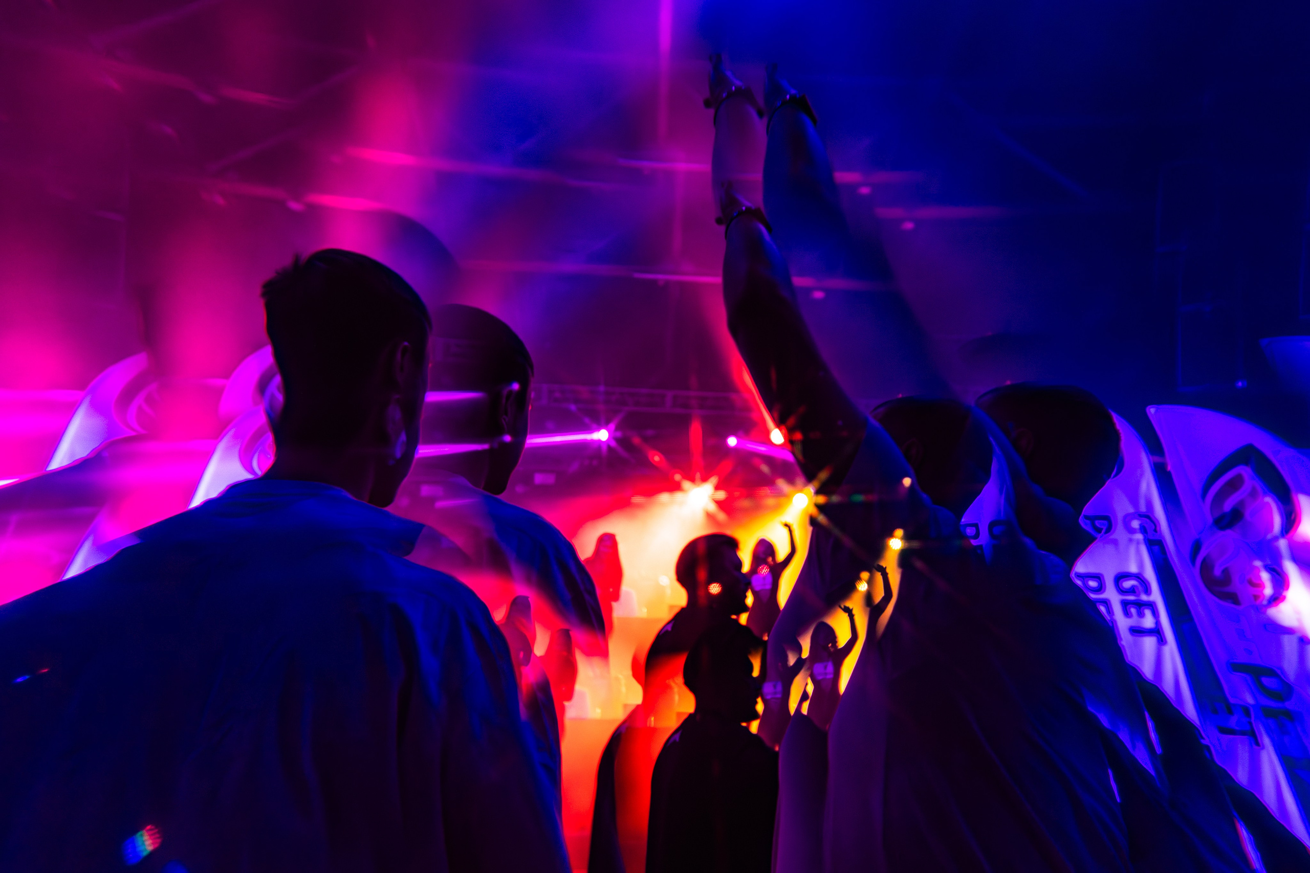 Tupik Family. Репортажный фотограф Екатеринбург | Яркий, качественный репортаж | Концерты, клубы, репортаж, праздники, корпоративы