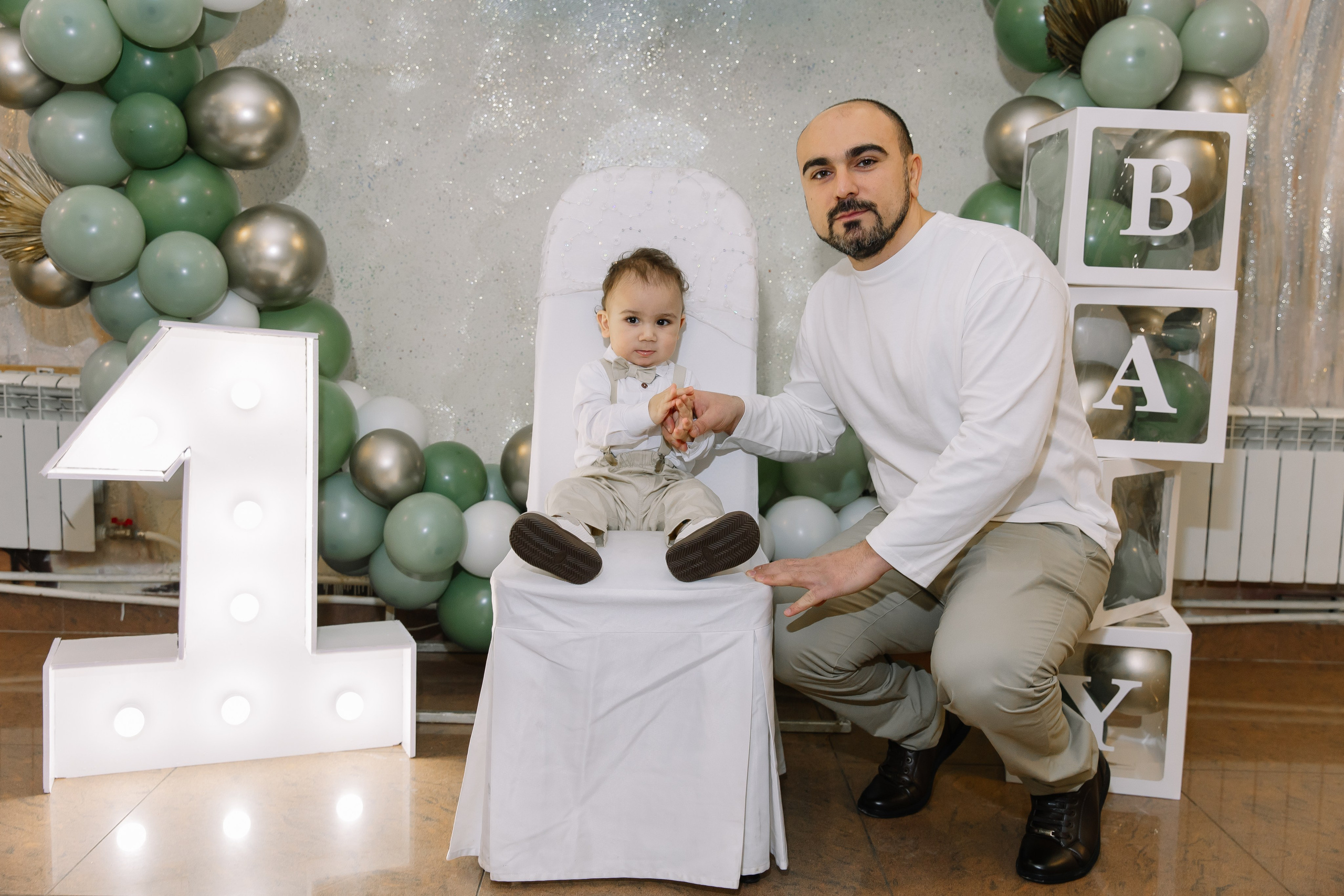 День рождения 1 годик Эльмиру. Свадебный фотограф в Новосибирске Лидия Александровна