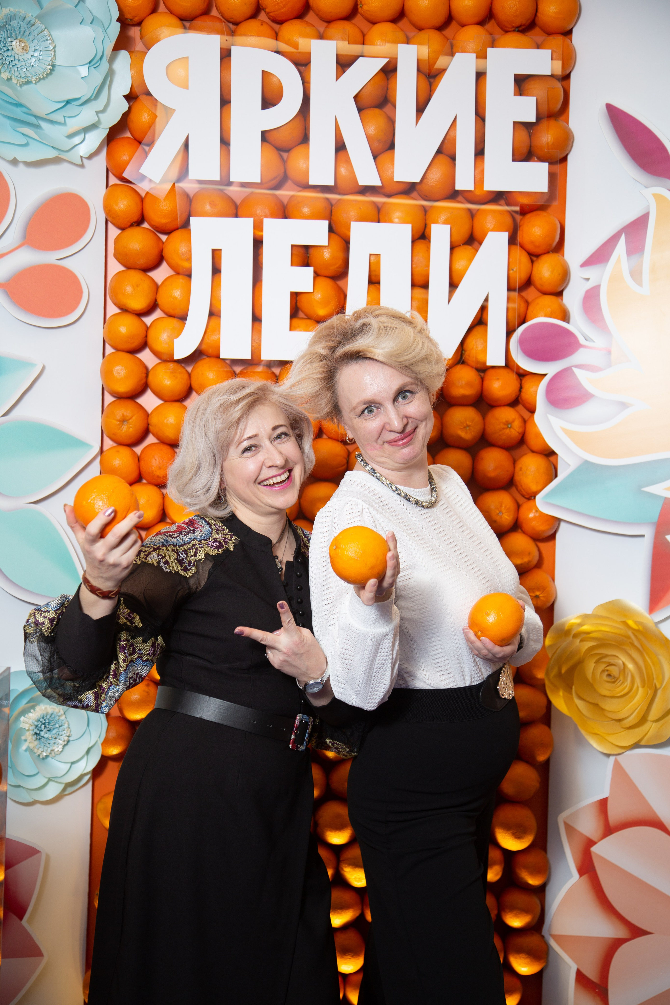 Печать фото на мероприятие день в день. Фото гостям