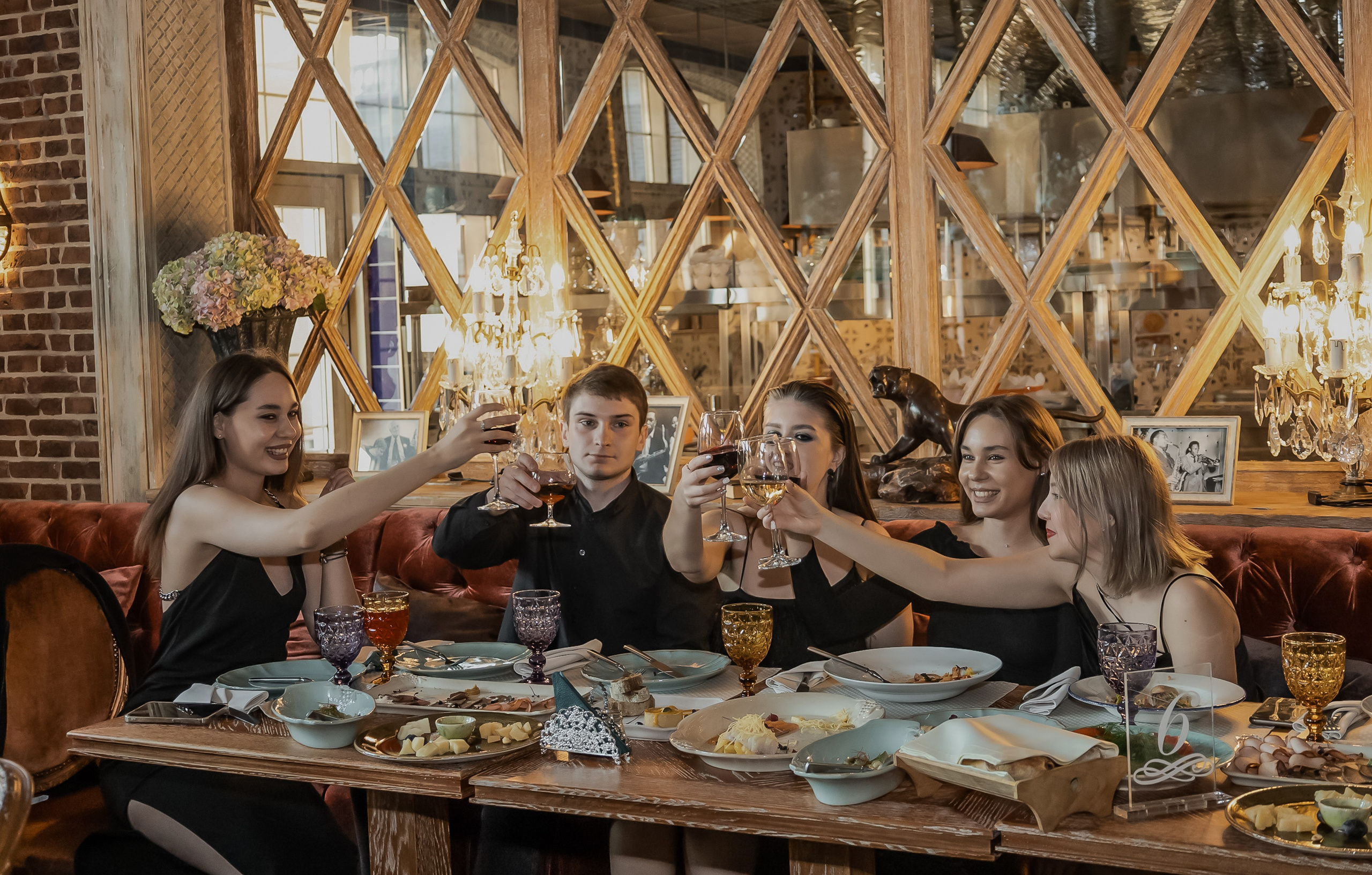 Mikhail & Elizabeth. Фотограф свадебный, репортажный, индивидуальный, фото для маркетплейсов, брендов, автосалонов