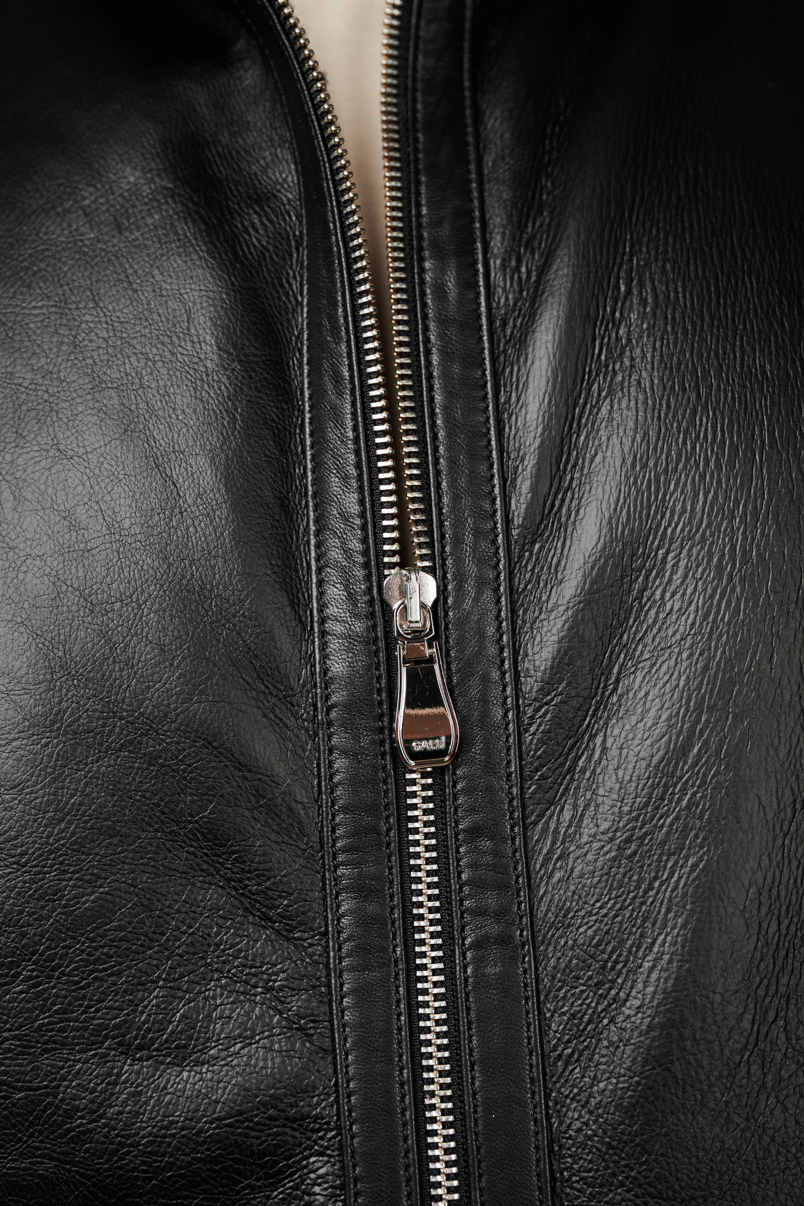 Верхняя одежда. Каталожка. Фотограф в Москве — Новиков Владислав