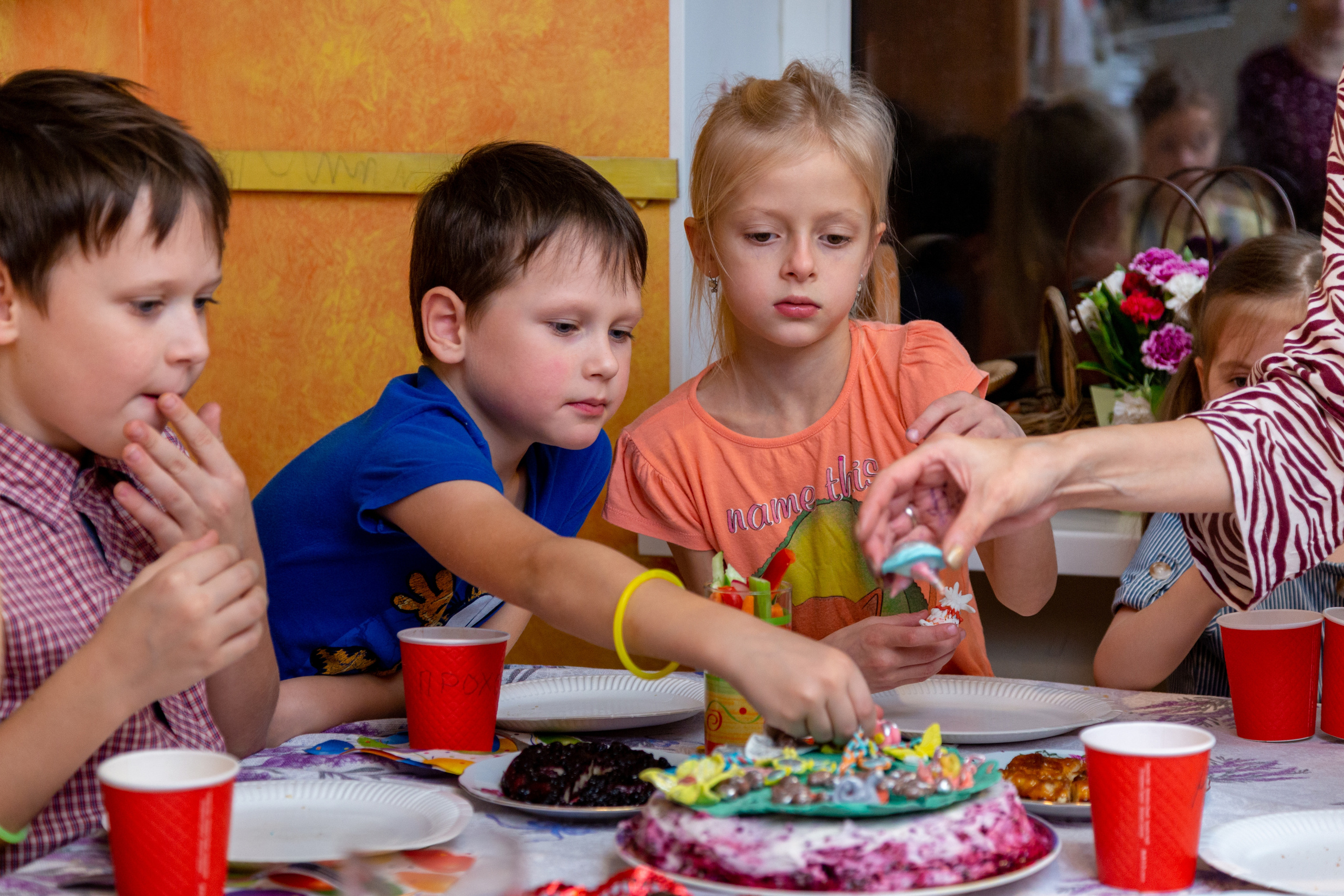 На дне рождении у Алисы. Семейный и детский фотограф в Санкт-Петербурге Пуликов Дмитрий