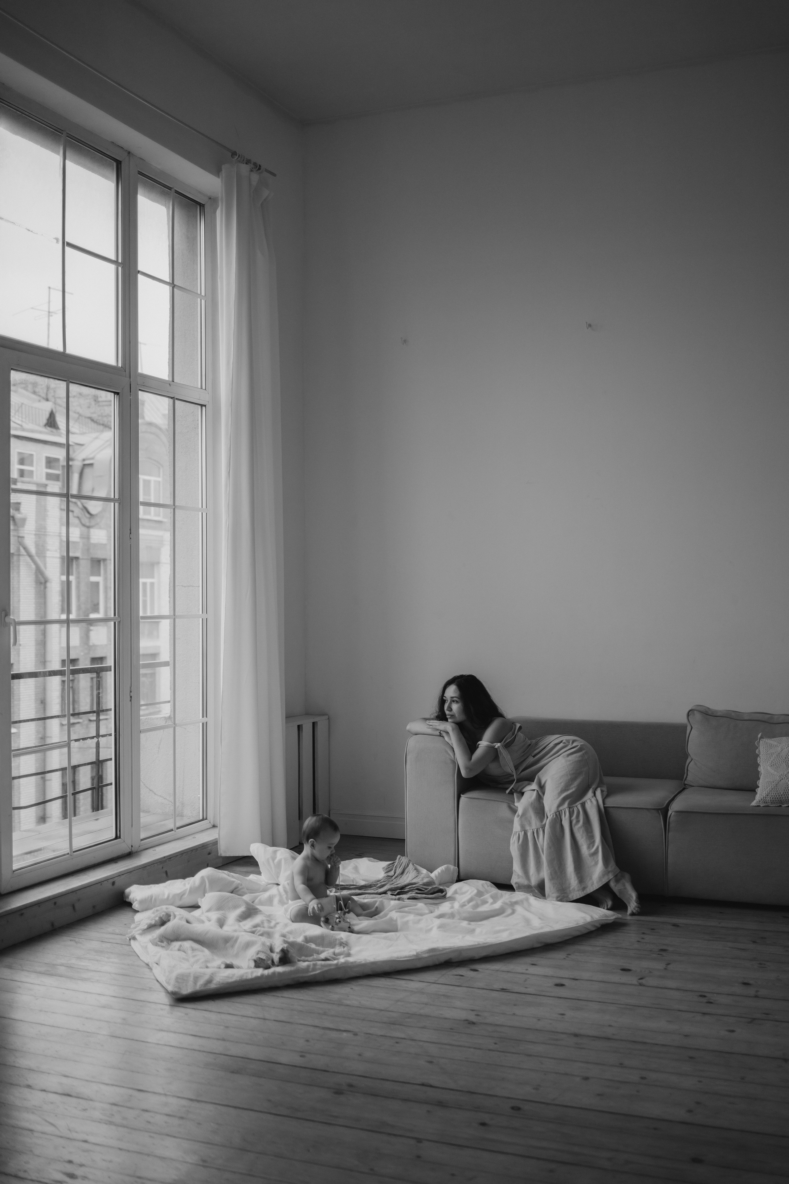 Регина и малыш Дима. Семейный, домашний, ньюборн фотограф Москва Цветкова Елизавета