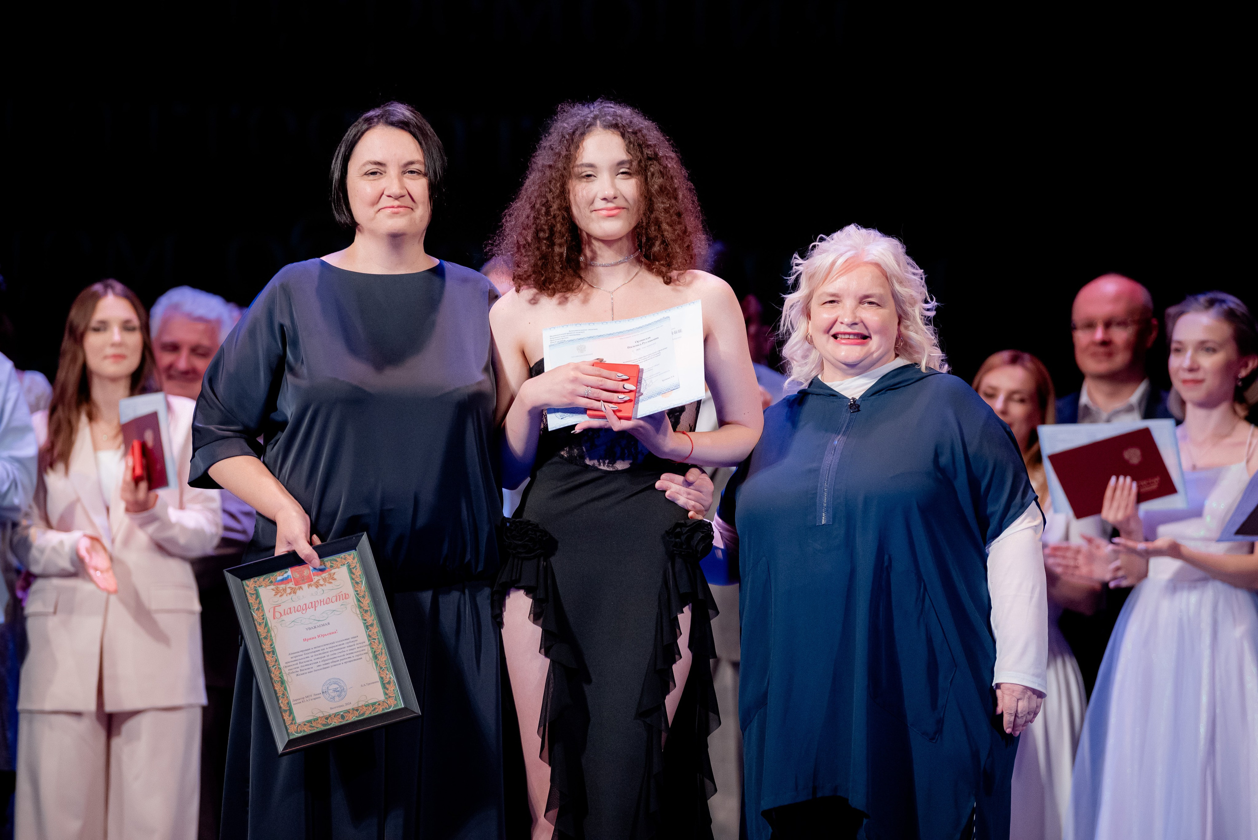 5 Лицей. Вручение и Банкет. Музкомедия и Сити Холл. Фотограф в Волгограде и Волжском Александр Горбань