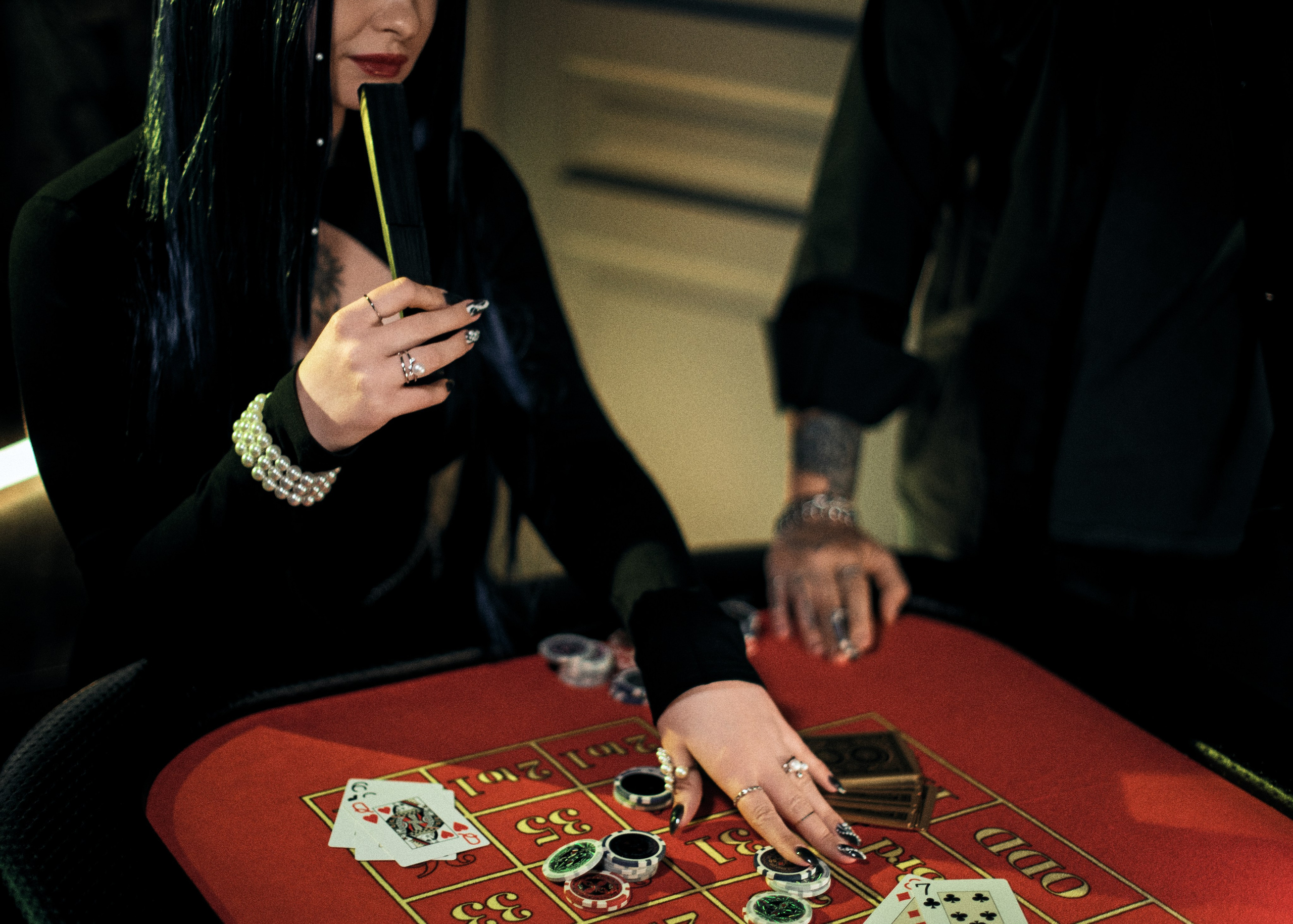 NARUTO: Hinata Mafia Au. Polaroud love