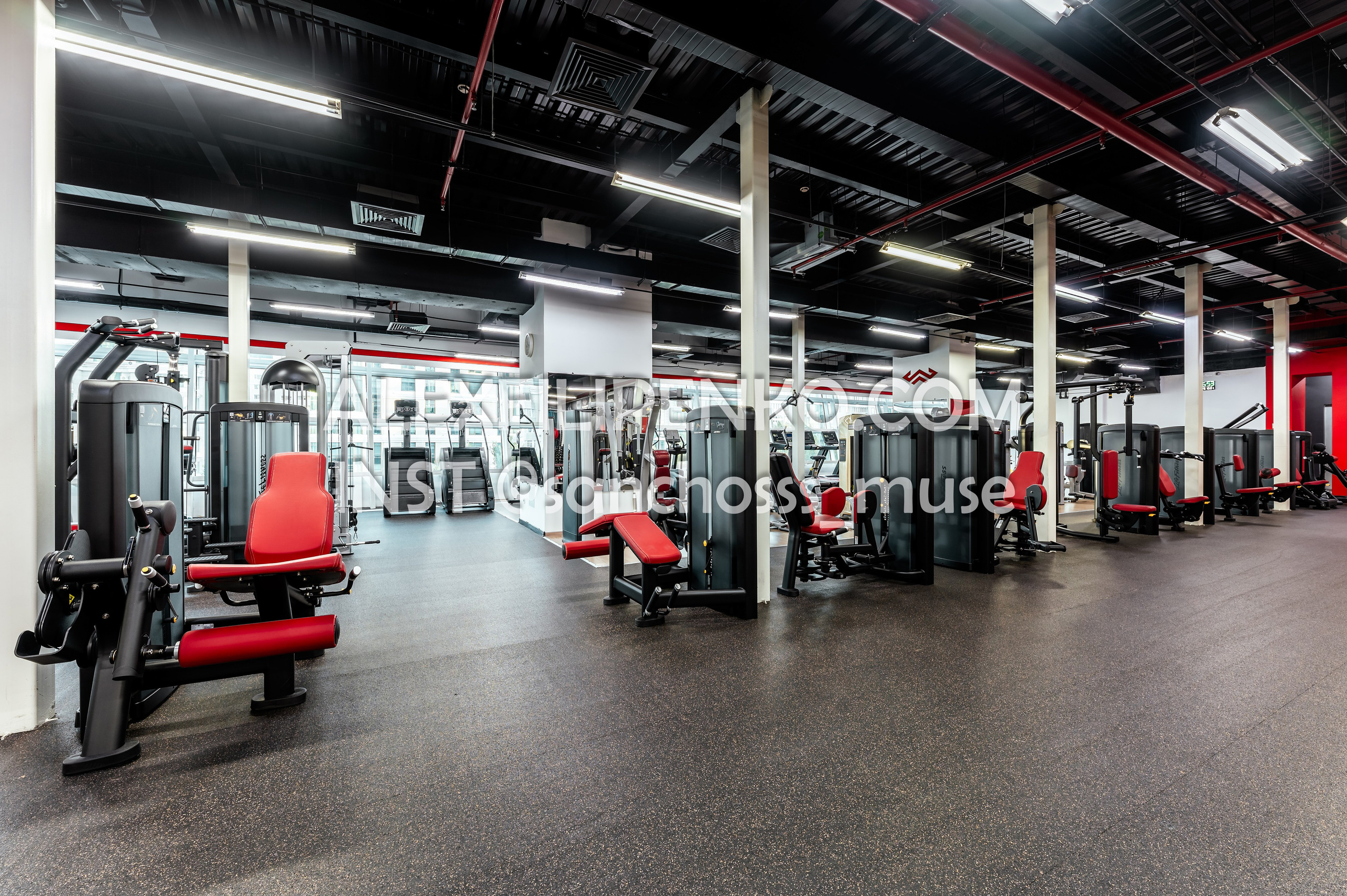 WORKOUT Достык 18. Фотограф интерьера недвижимости и архитектуры в Астане