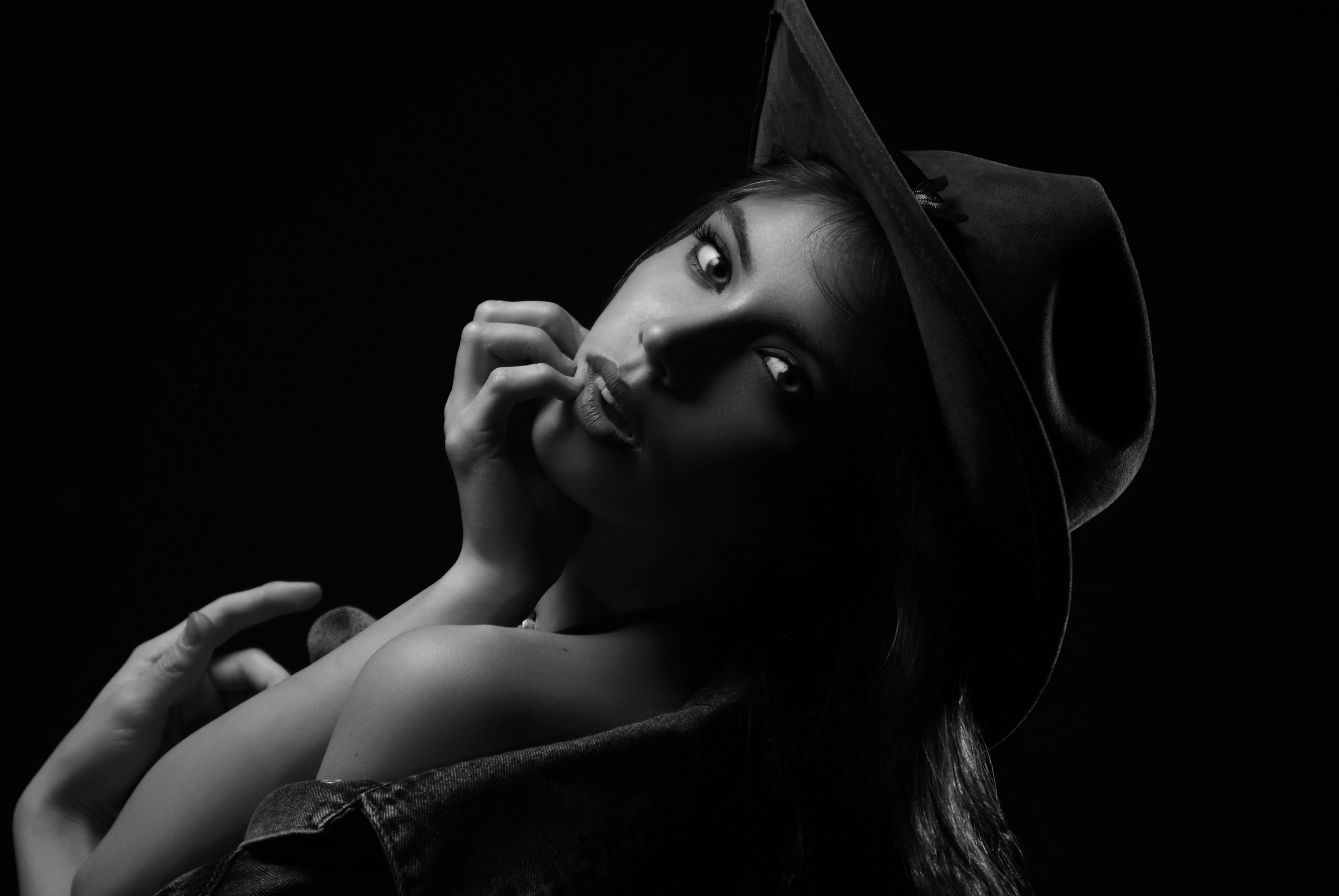 Фэшн. Костюмер, художник кино и телевидения в спб