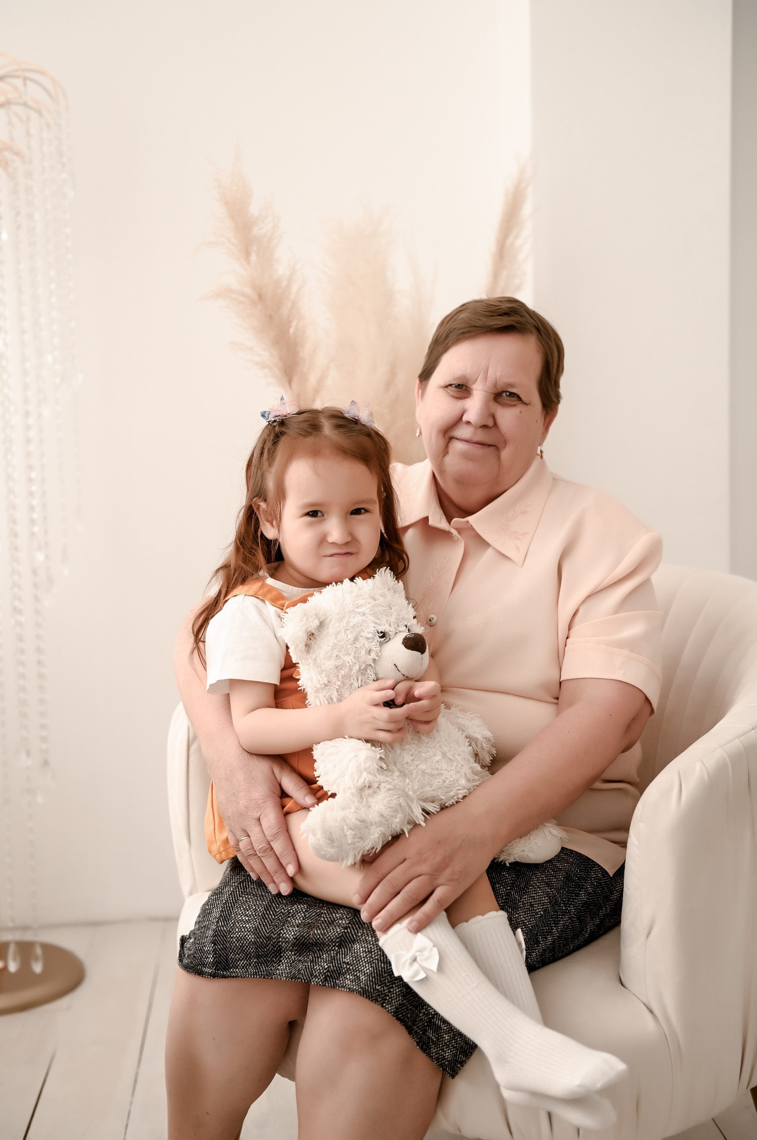 Семейная студийная  фотосессия 2. Свадебный, семейный, детский, контент фотограф в Омске Максим Ильин