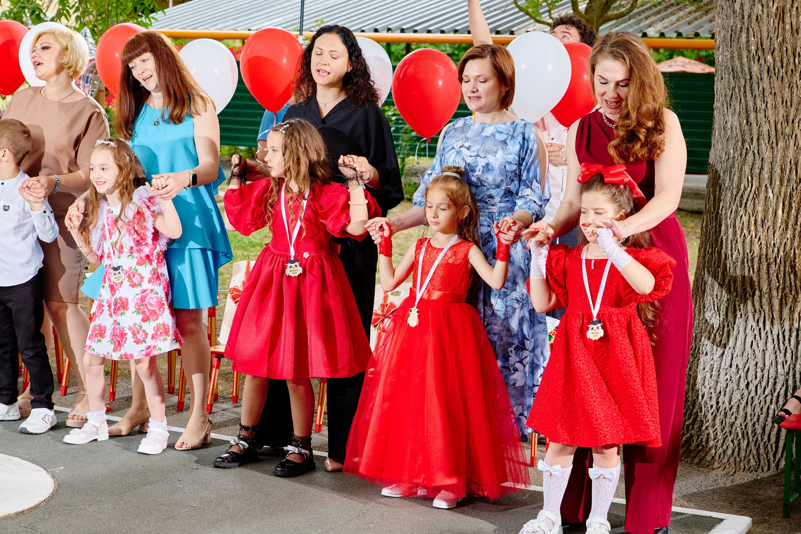 Выпускной 45 сад. Фотограф Выпускные альбомы Таганрог Сергей Коробченко