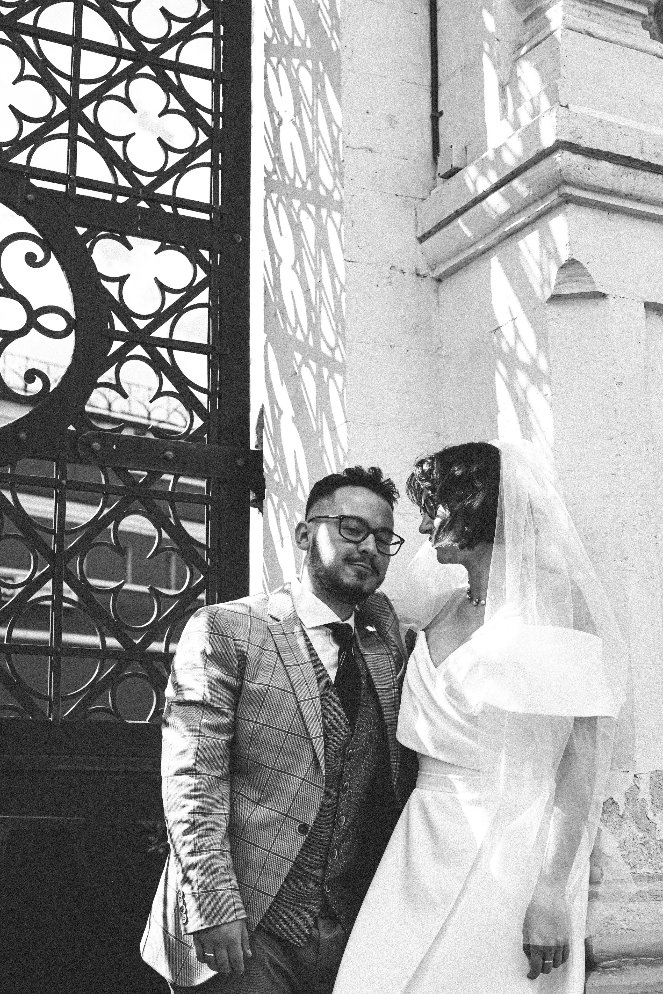 Примеры свадебных фотографий, позы для свадебной съёмки