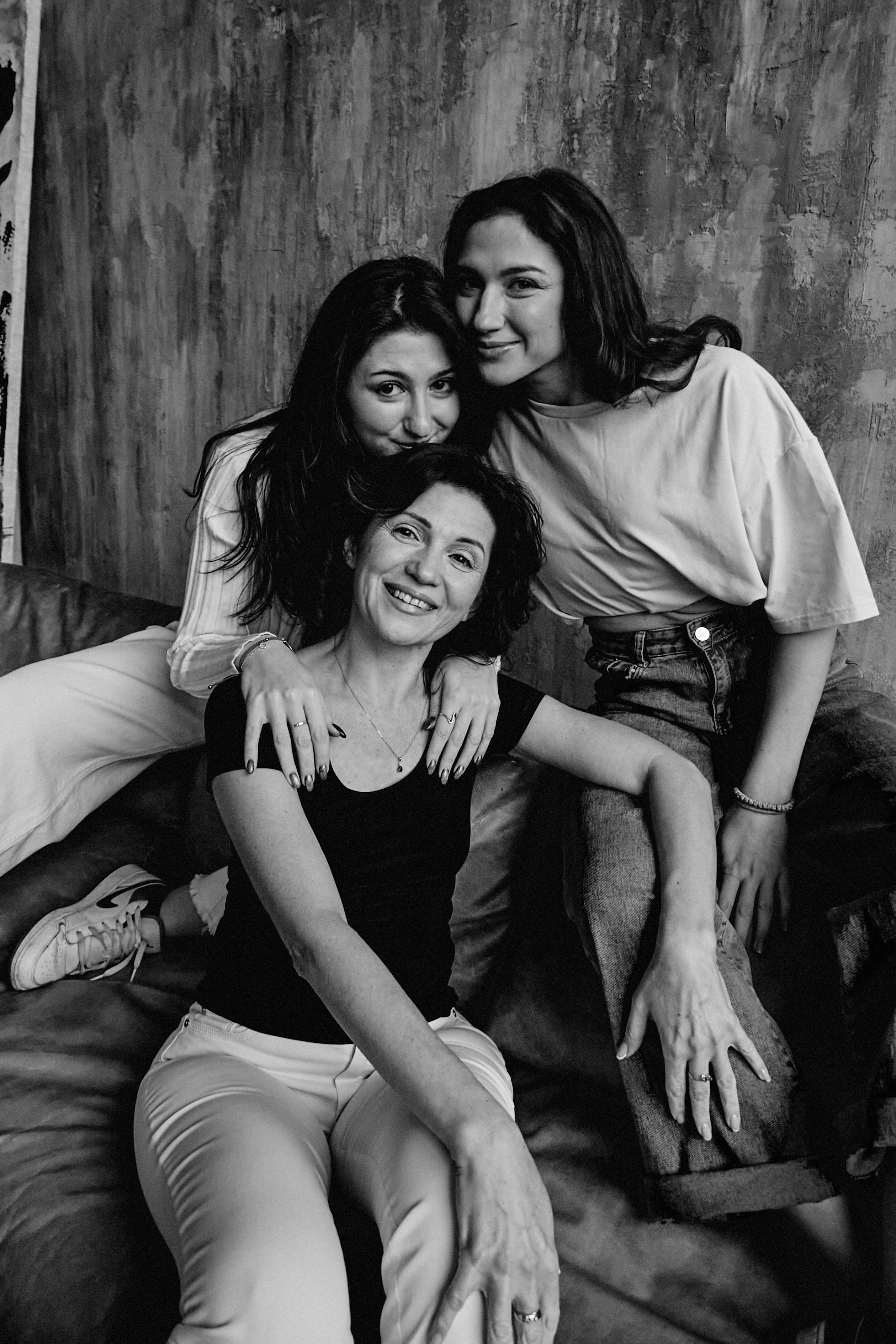 Мама с дочками. Budanovaphoto.ru