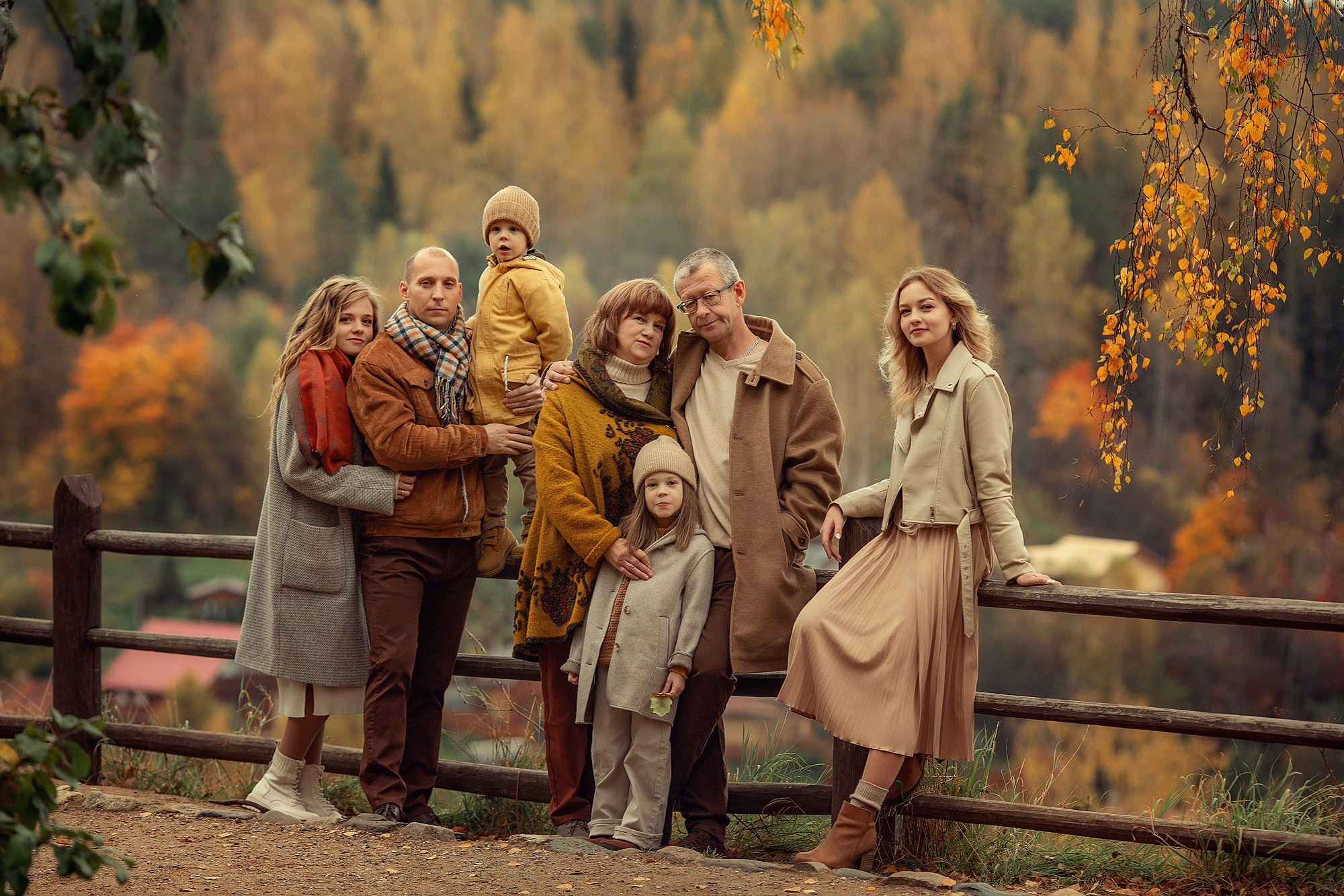Фотосессия большой семьи в красивейших осенних пейзажах. Семейный фотограф Татьяна Надеждина | Москва, Московская область, Ярославль