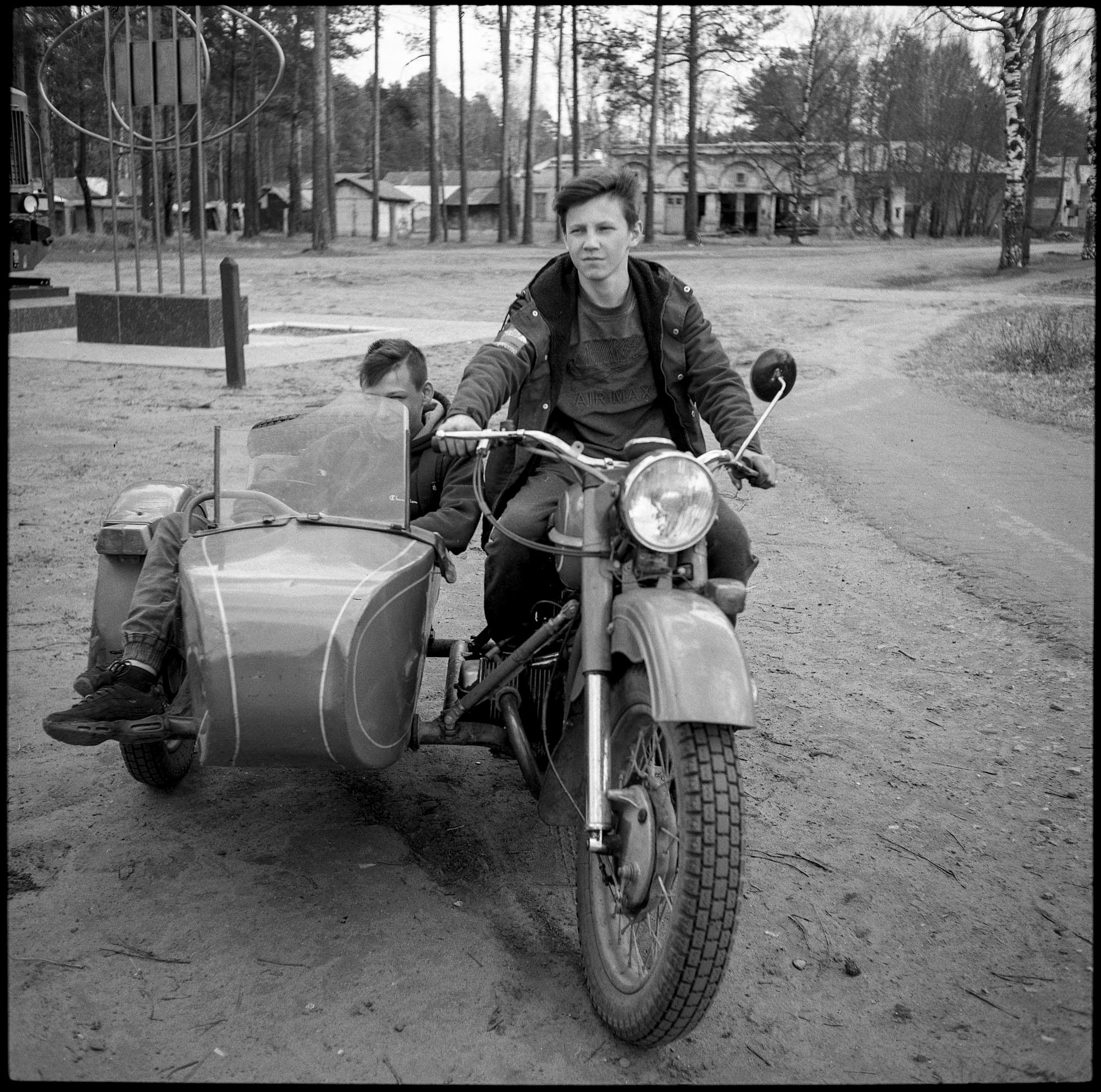 Squares/Квадраты. Документальный фотограф Алексей Мякишев, Москва