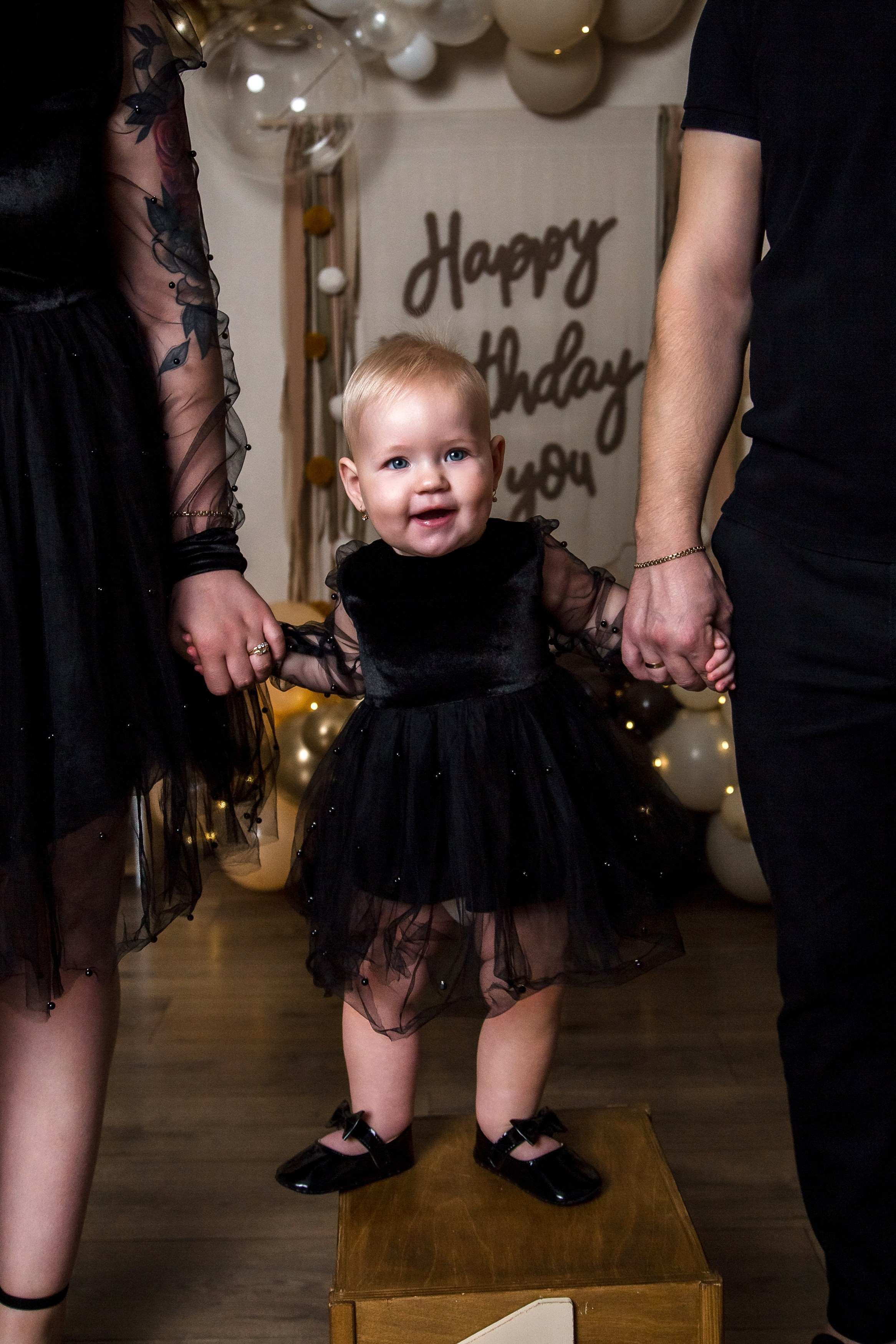 Мии 1 годик. Портретный, семейный, свадебный фотограф в Брянске Маргарита Василькова