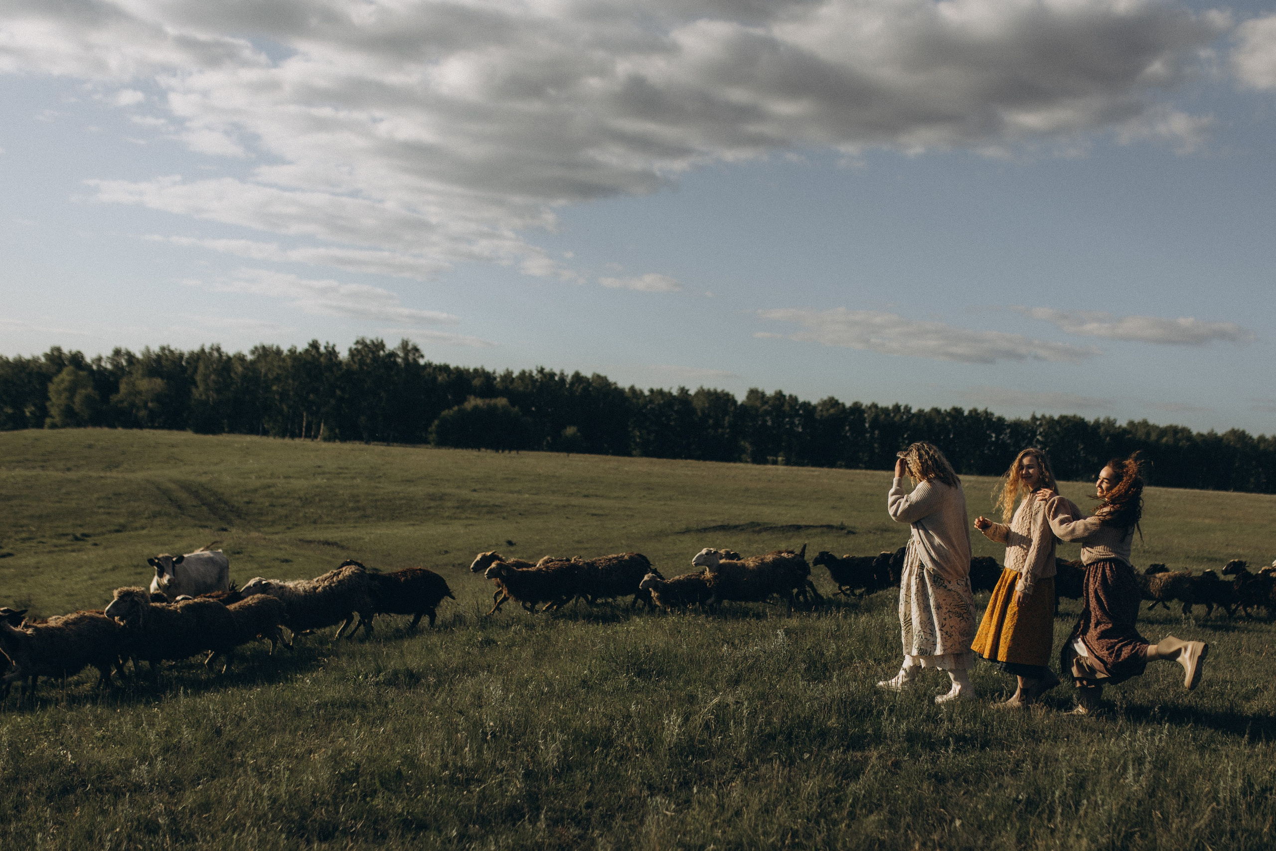 Настя с Дарьей и Ульяной. Семейный фотограф lifestyle в Новосибирске Елена Шпилевая