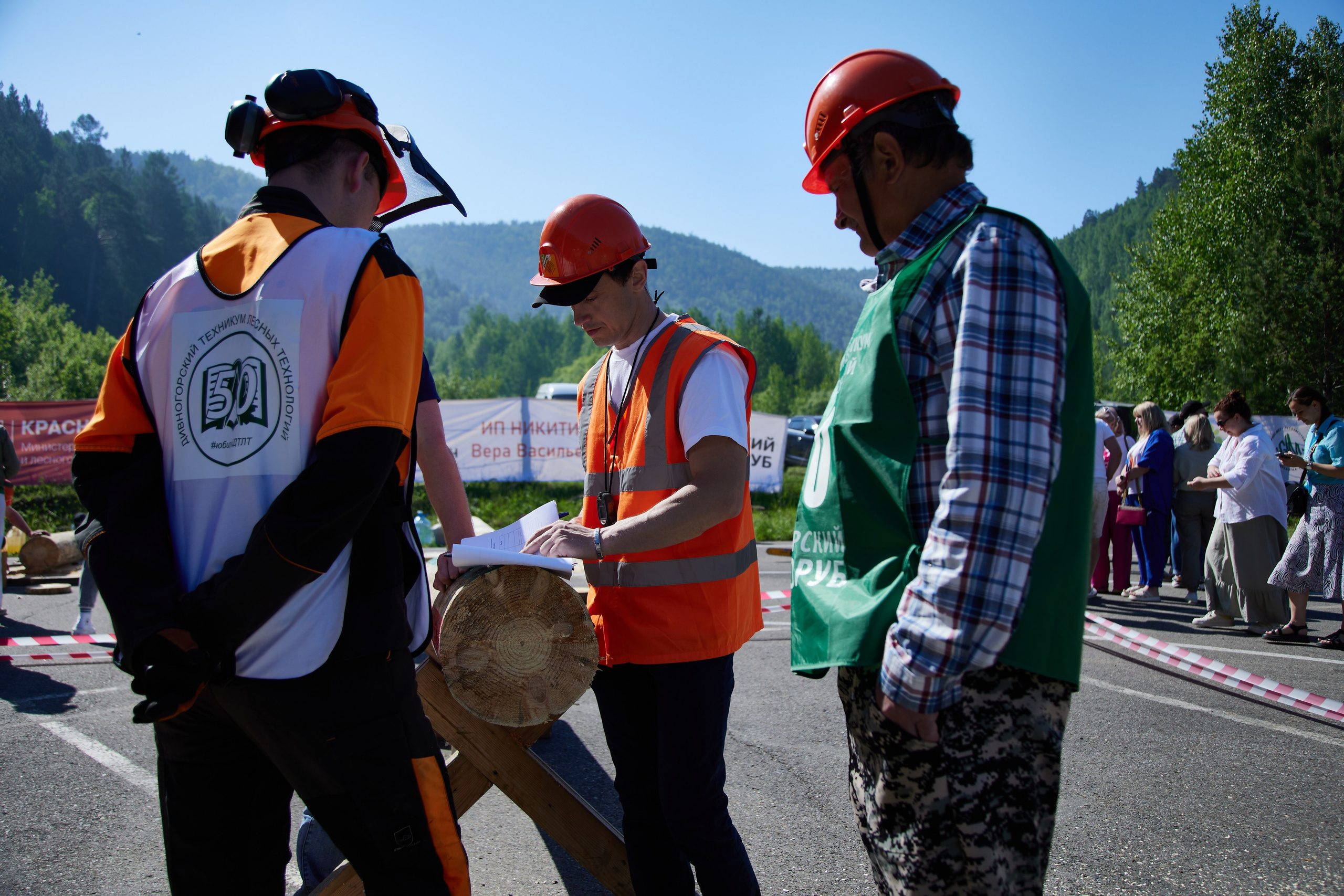 Всероссийские соревнования СИБИРСКИЙ ЛЕСОРУБ 2025. Фотограф Москва Concerts photo / Fashion photо