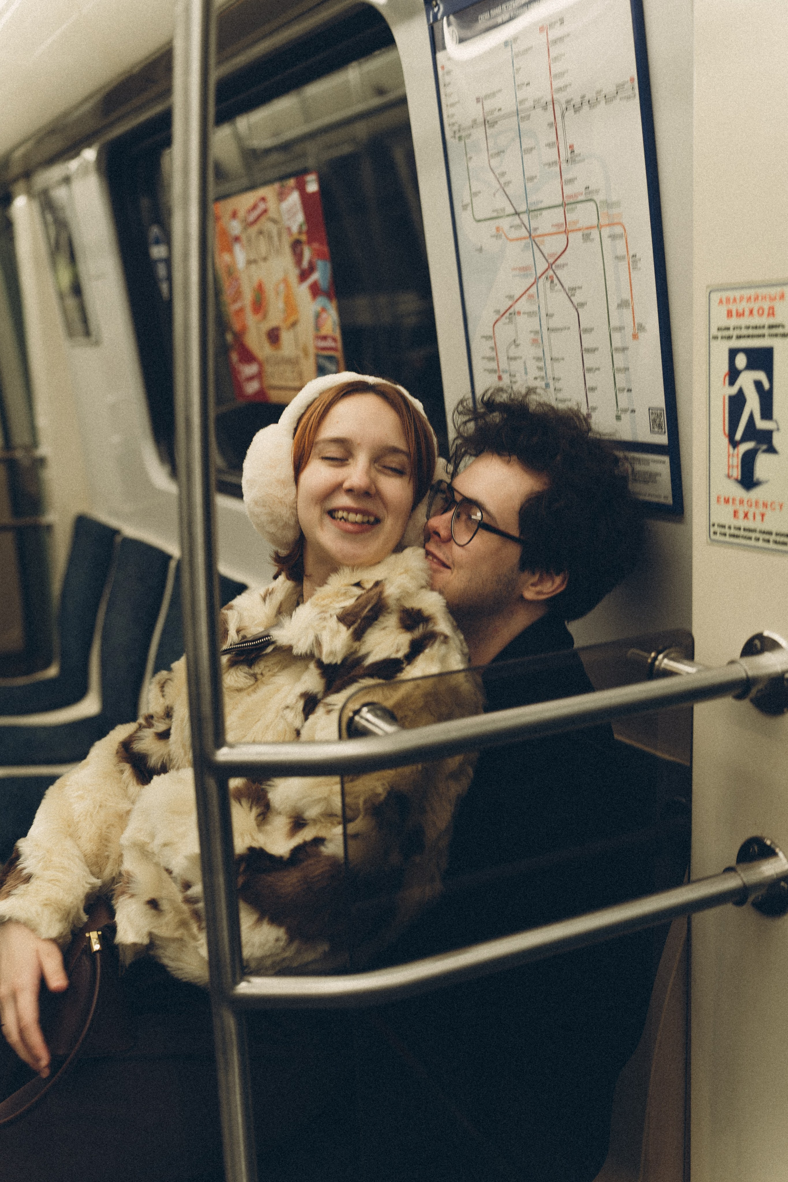 НОВОГОДНЯЯ ФОТОСЕСИИЯ ПАРЫ В МЕТРО ЛЮБОВЬ. Профессиональный фотограф, Санкт-Петербург — Виктория Богомолова