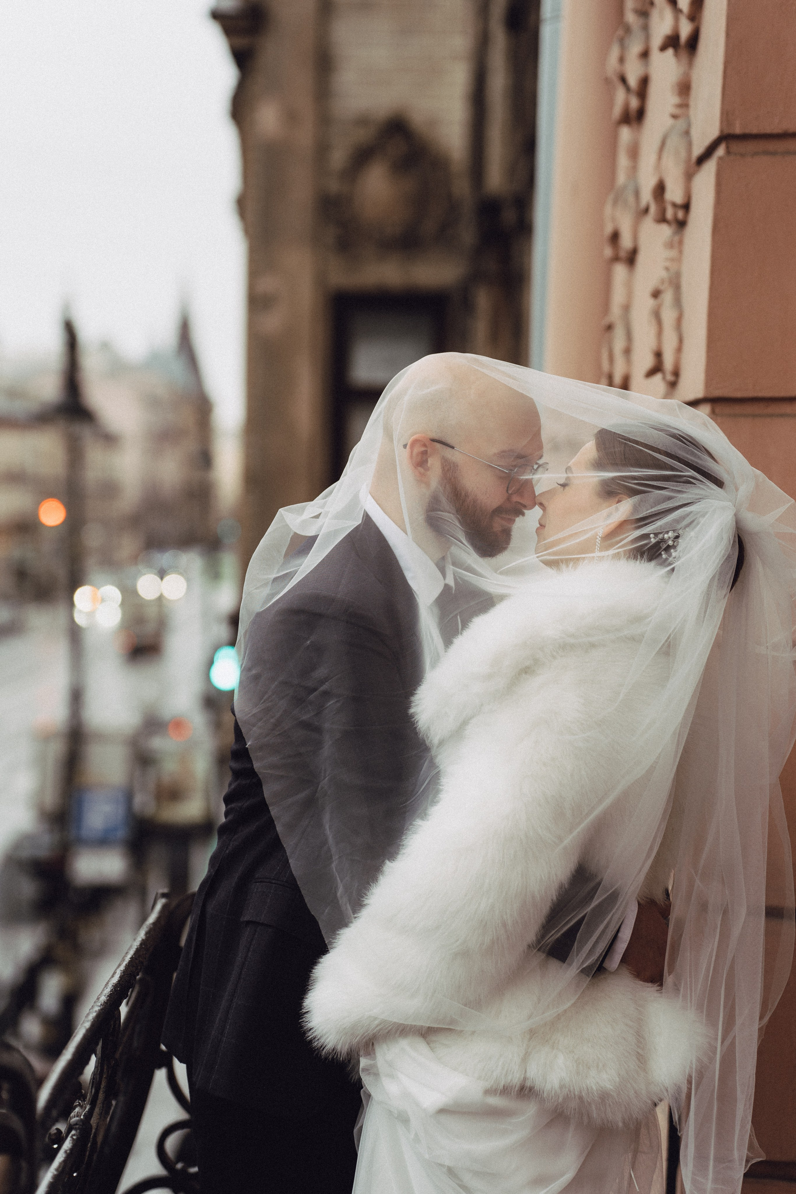 СВАДЕБНАЯ СЬЕМКА ВО ВТОРОМ ДВОРЦЕ (ДЕКАБРЬ) ТАКЖЕ СЬЕМКА В СТУДИИ НА ЧЕРНЫШЕВСКОЙ. Профессиональный фотограф, Санкт-Петербург — Виктория Богомолова