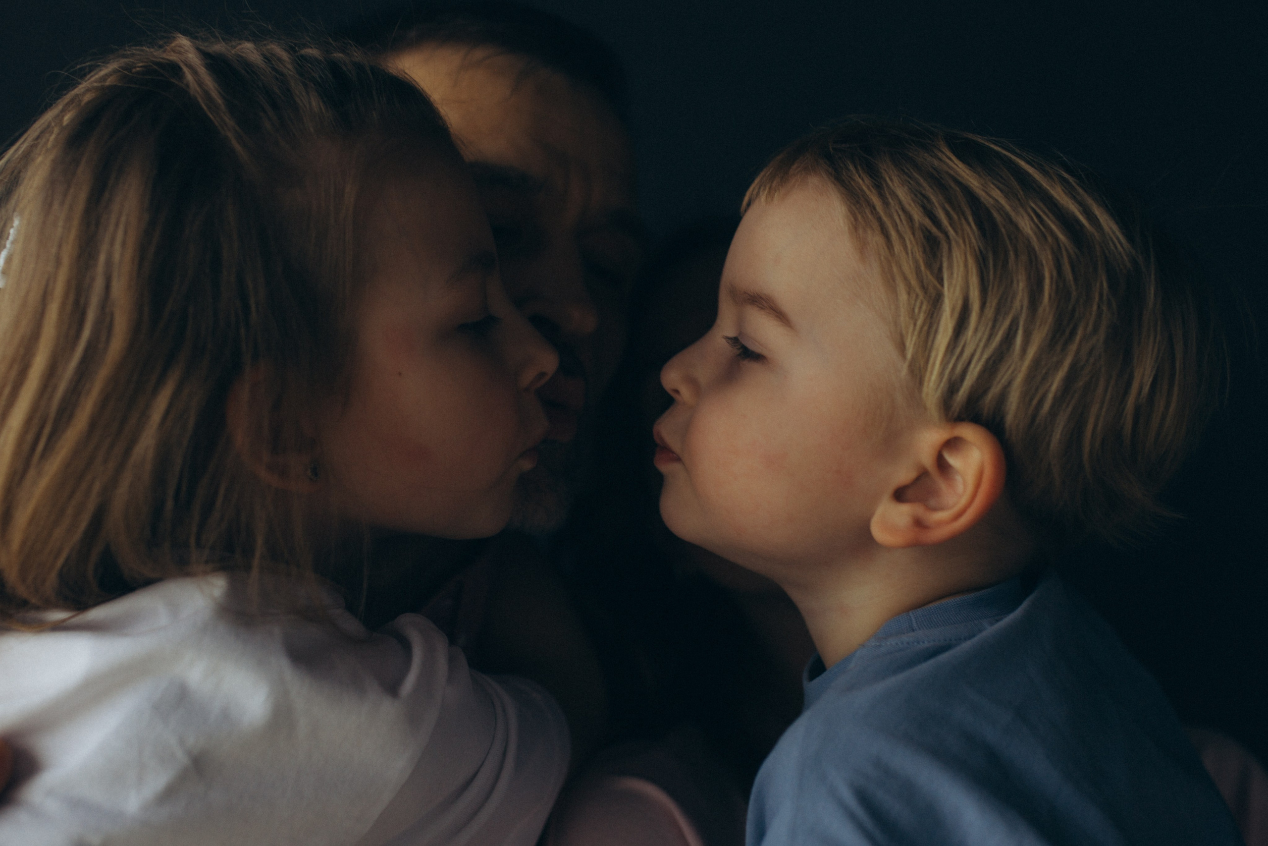 Семейная в студии. Семейный фотограф Lifestyle Ноябрьск/Губкинский/Тобольск