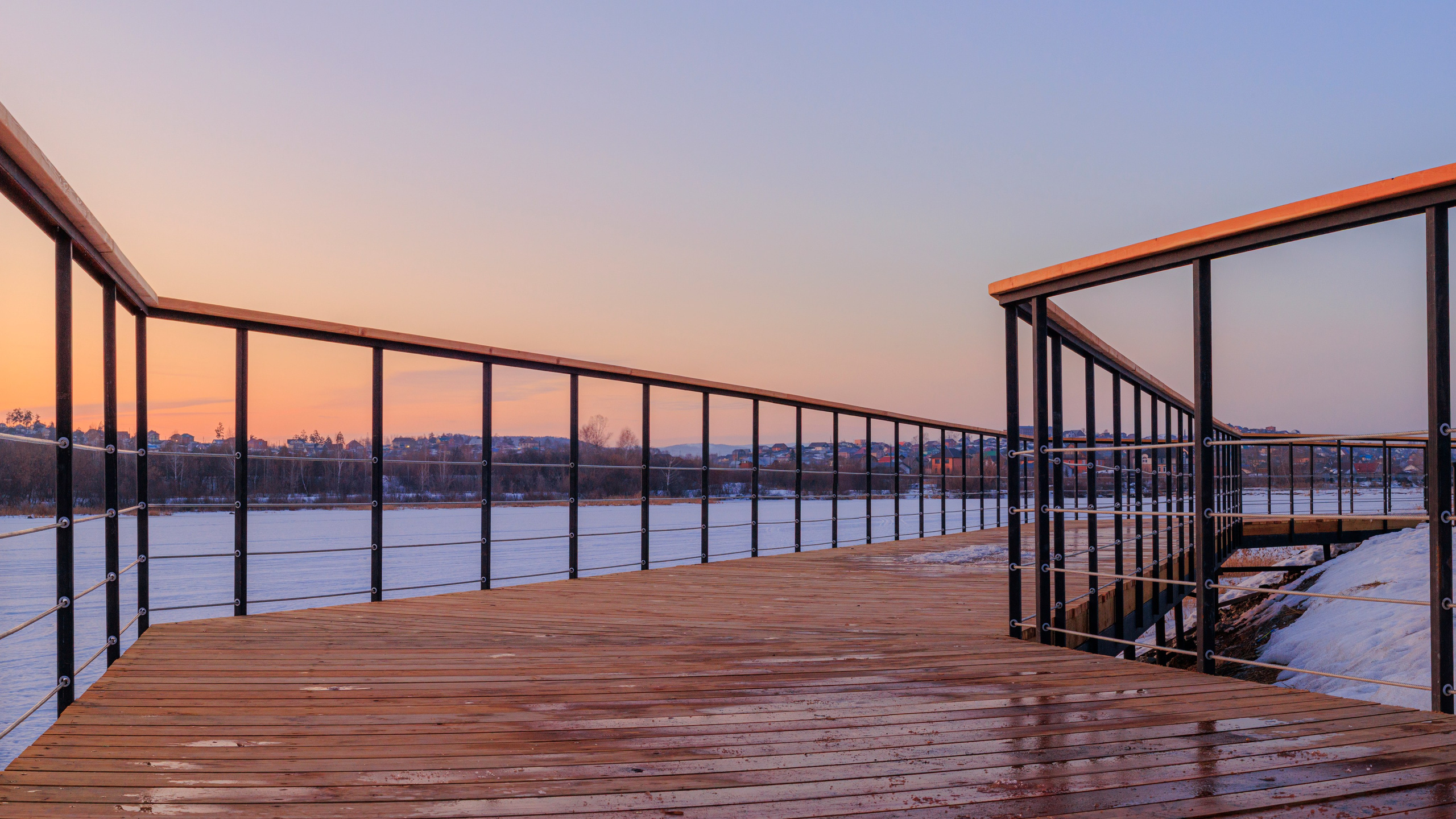 Пейзаж и город. Фотограф Леонид Мартенс